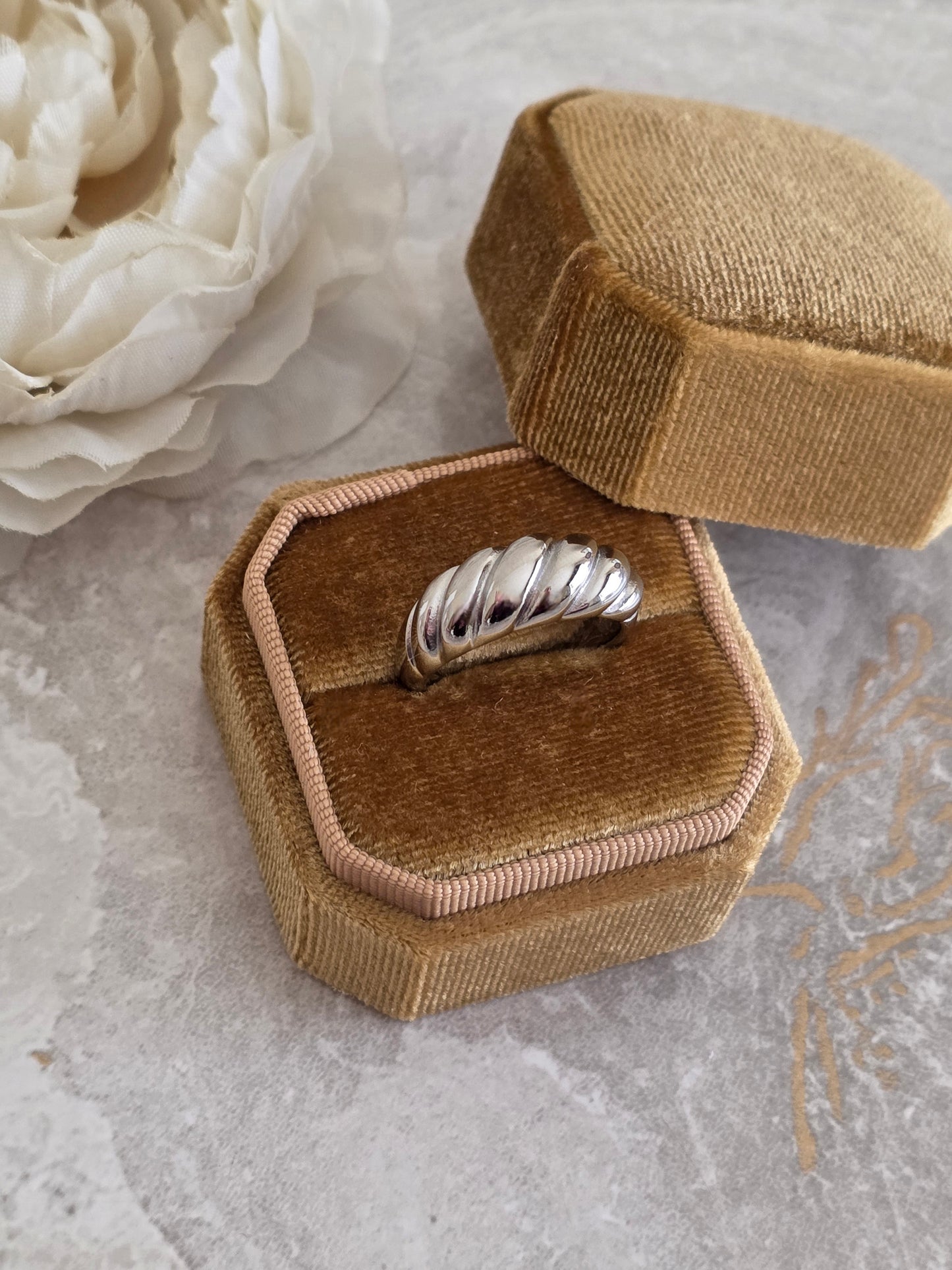 KALA TWIST RING SILVER