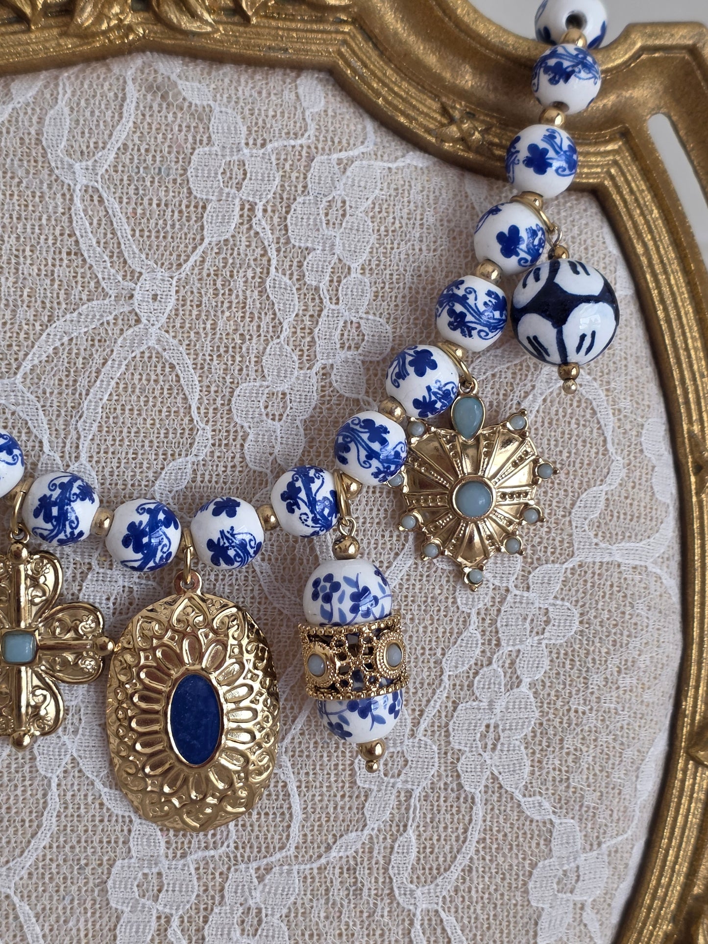 INAYA NECKLACE