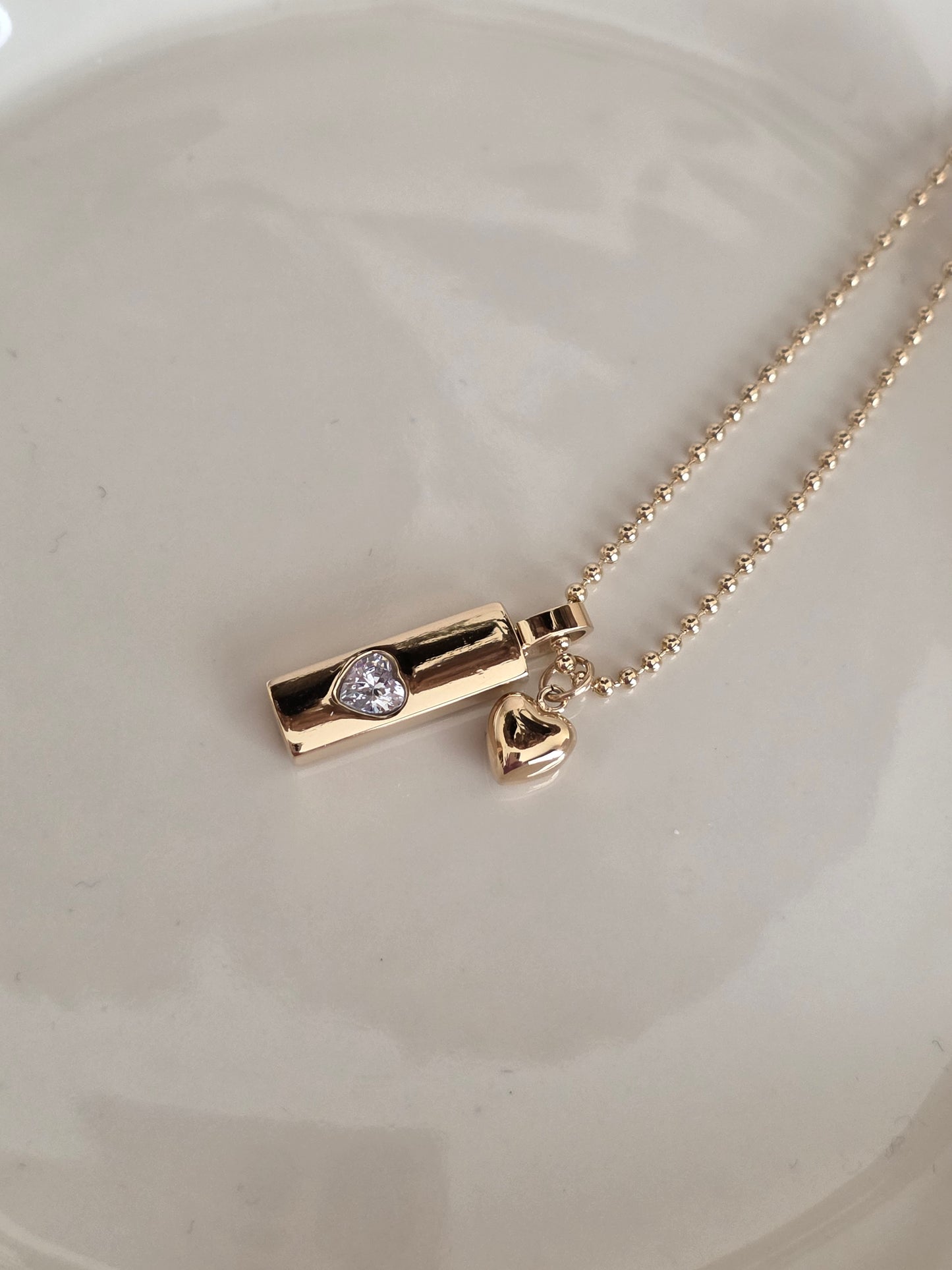 SARAY HEART NECKLACE