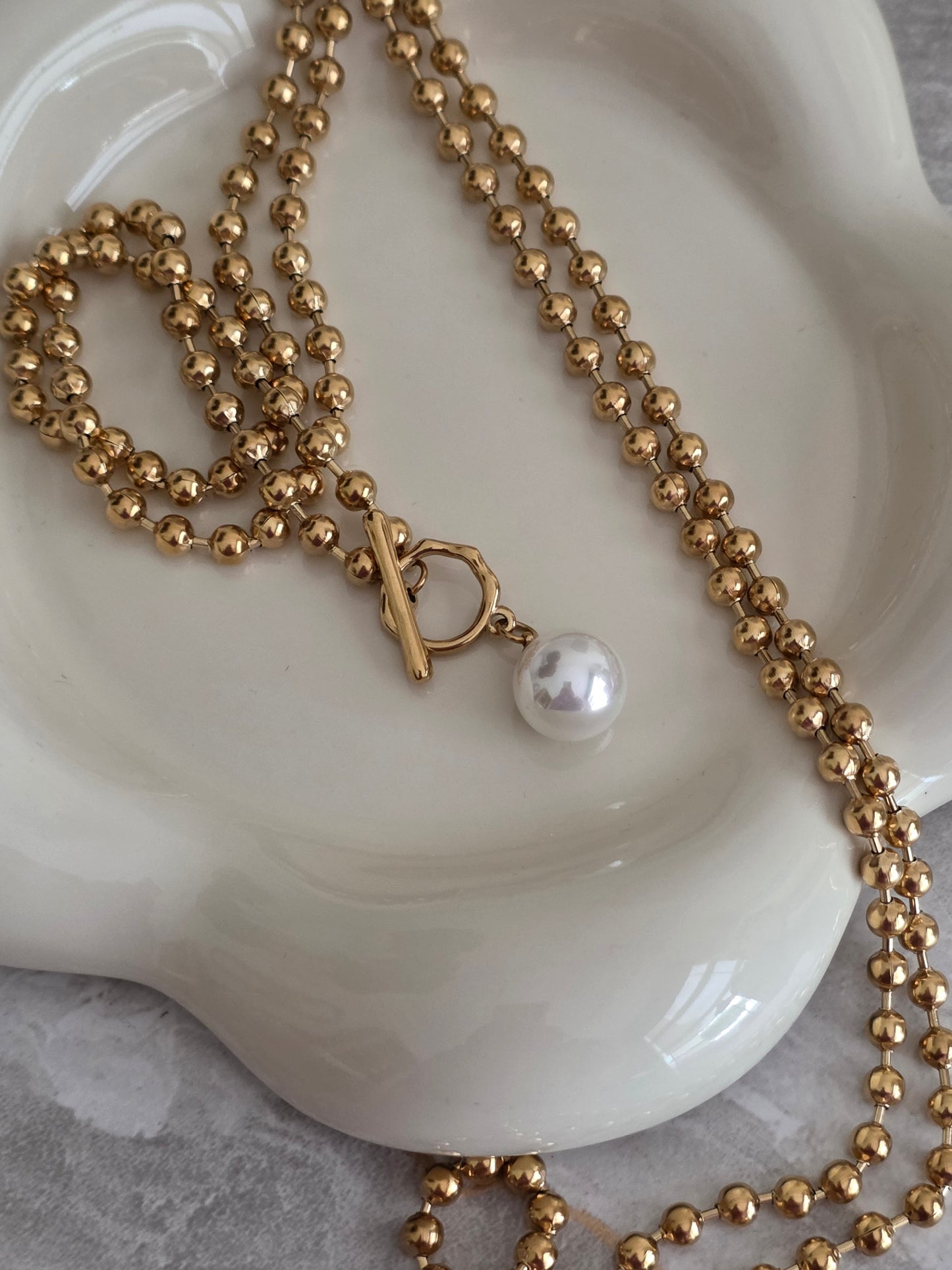LENA PEARL NECKLACE