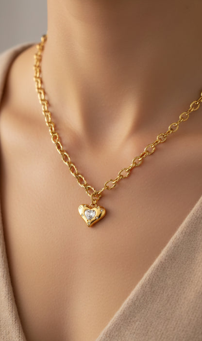 SHERAN HEART NECKLACE