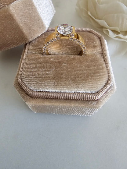 AYELEEN RING