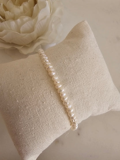 NARIN PEARL FLOWER CLASP BRACELET