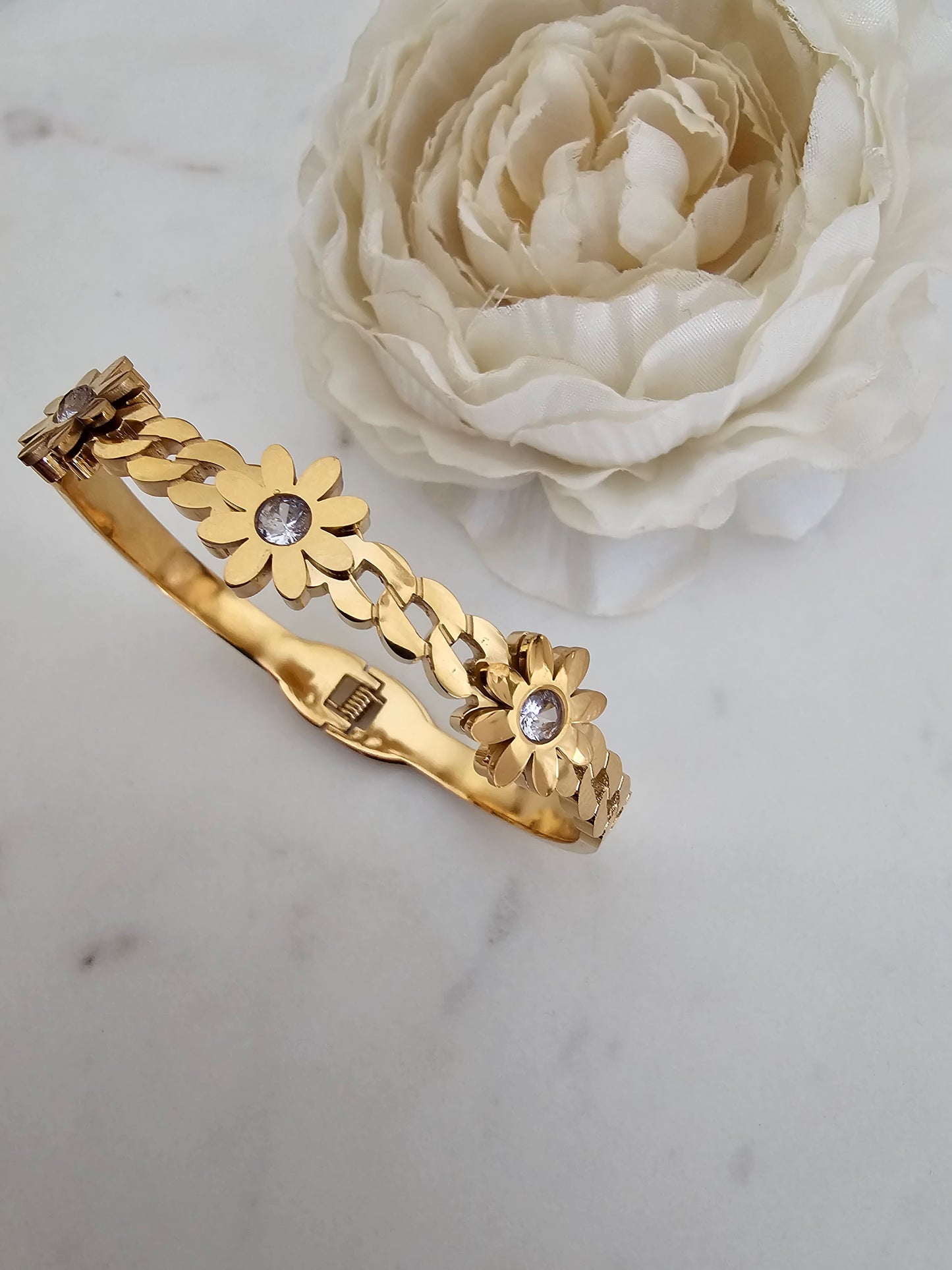 BUSE FLOWER BANGLE