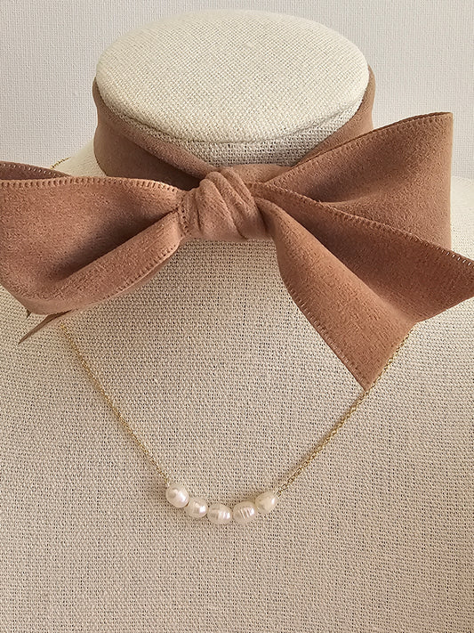 LEMAN PEARL NECKLACE