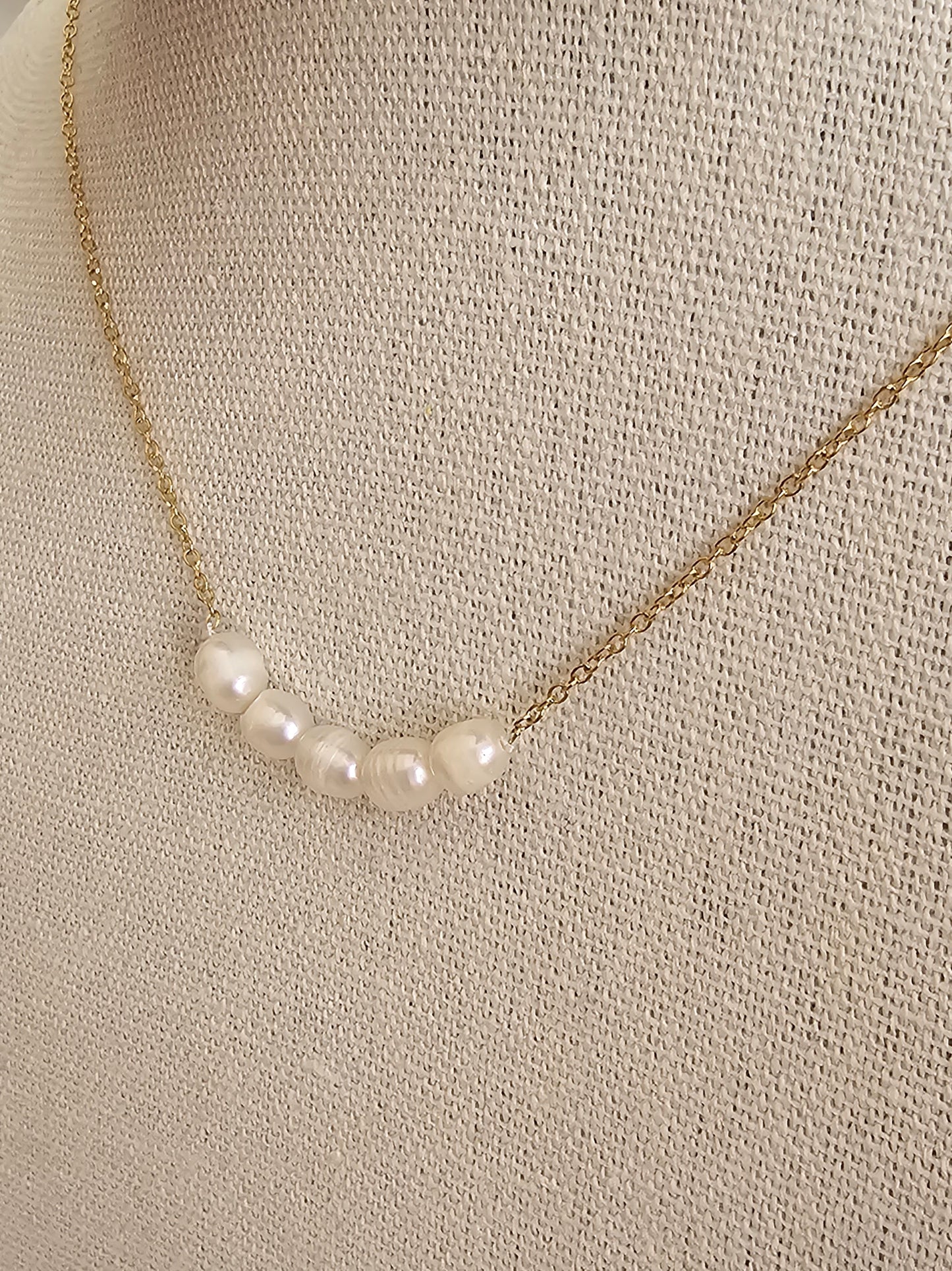 LEMAN PEARL NECKLACE