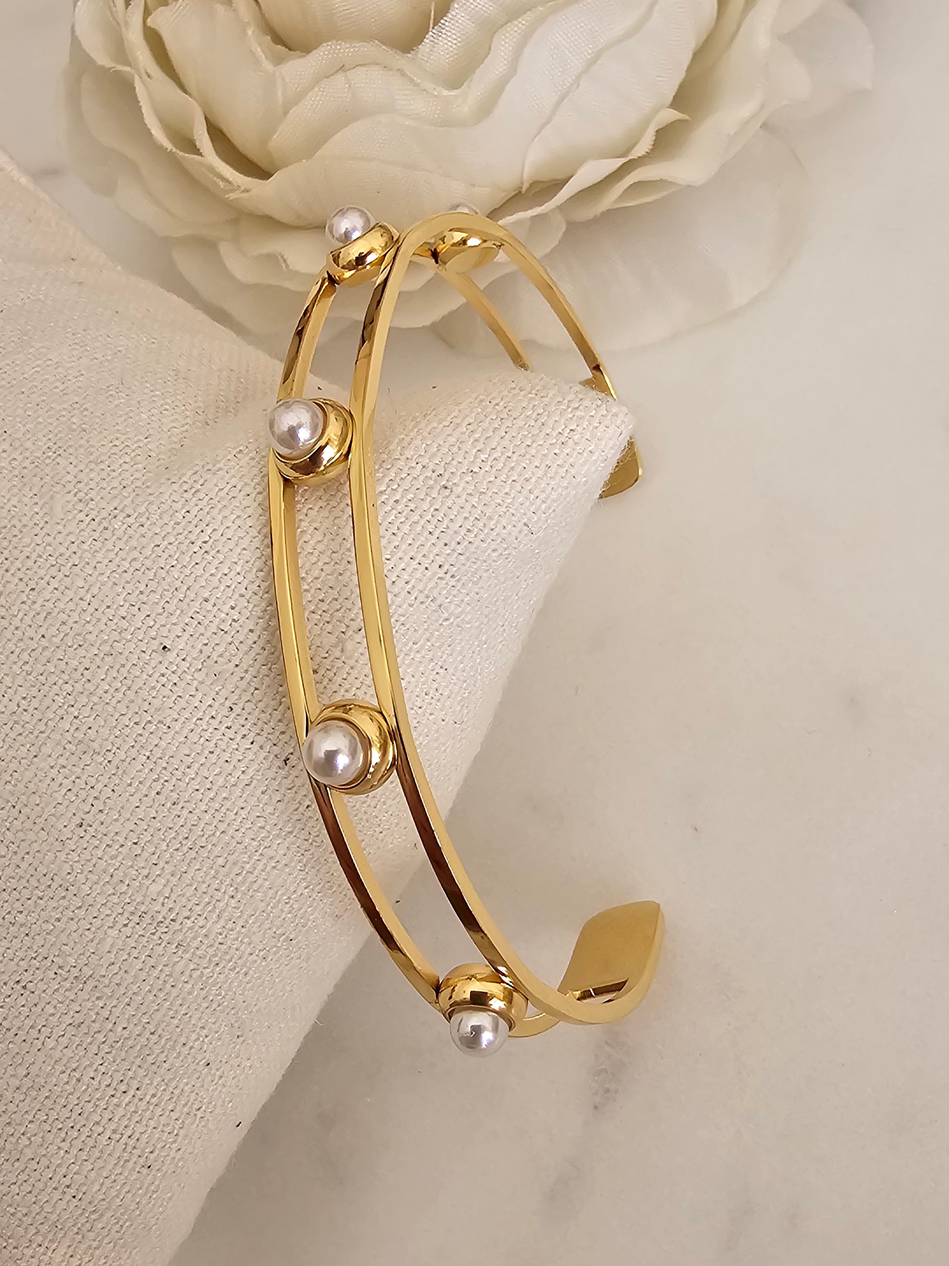 High quality stainless steel gold plated Pearl cuff