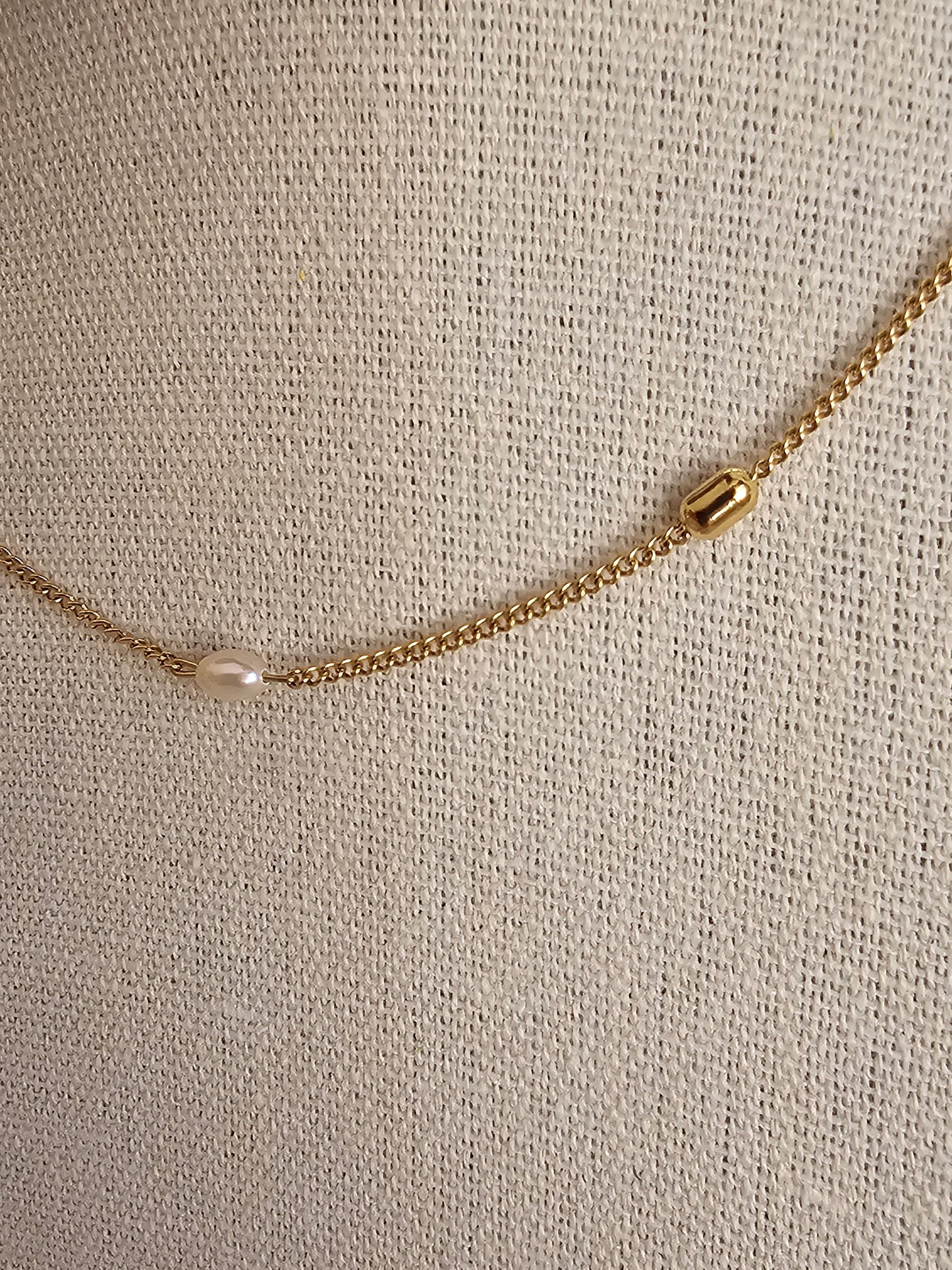 EMIRA PEARL NECKLACE