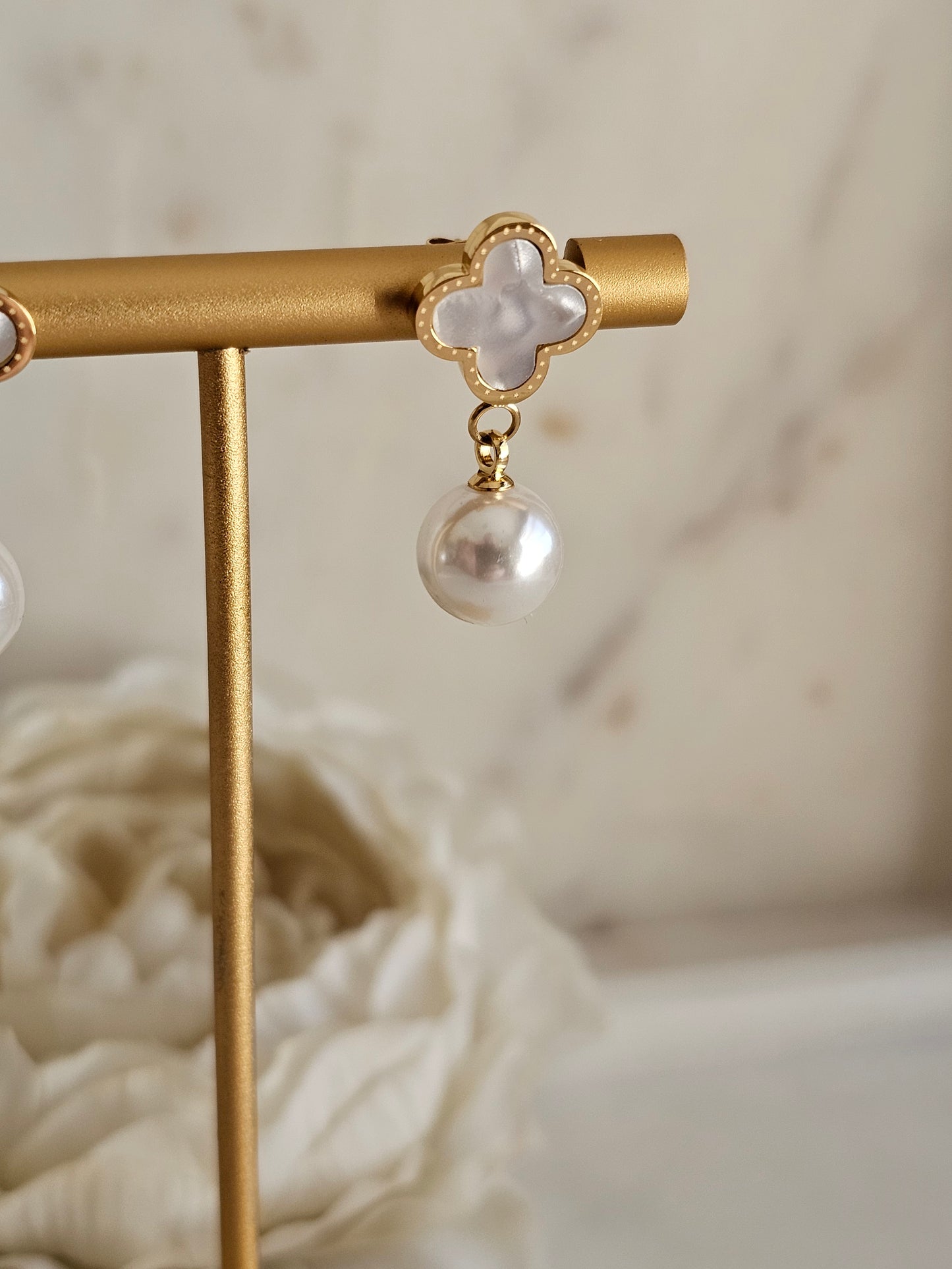 CEYLAN CLOVER & PEARL EARRINGS