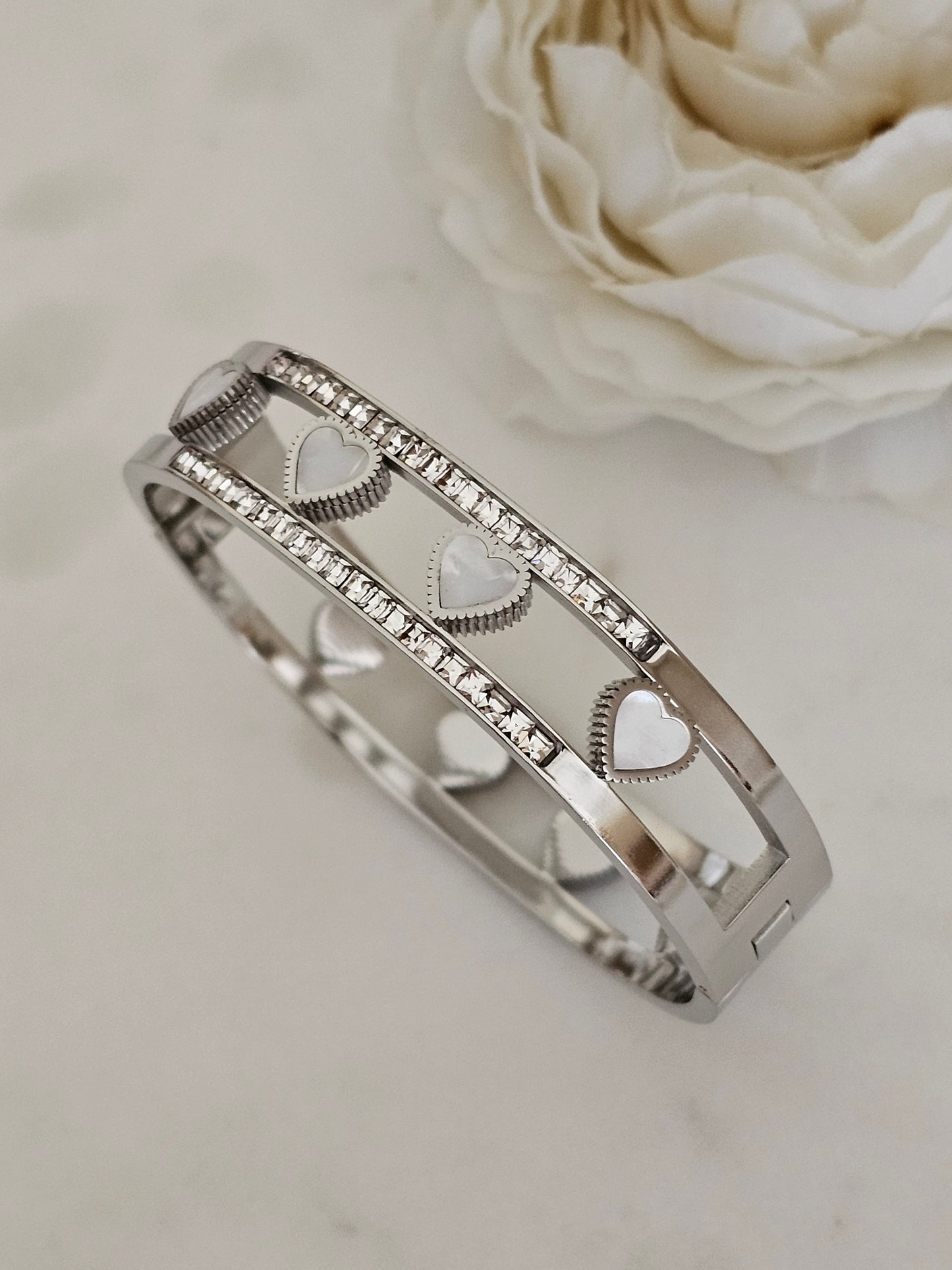 BELFIN HEART BANGLE