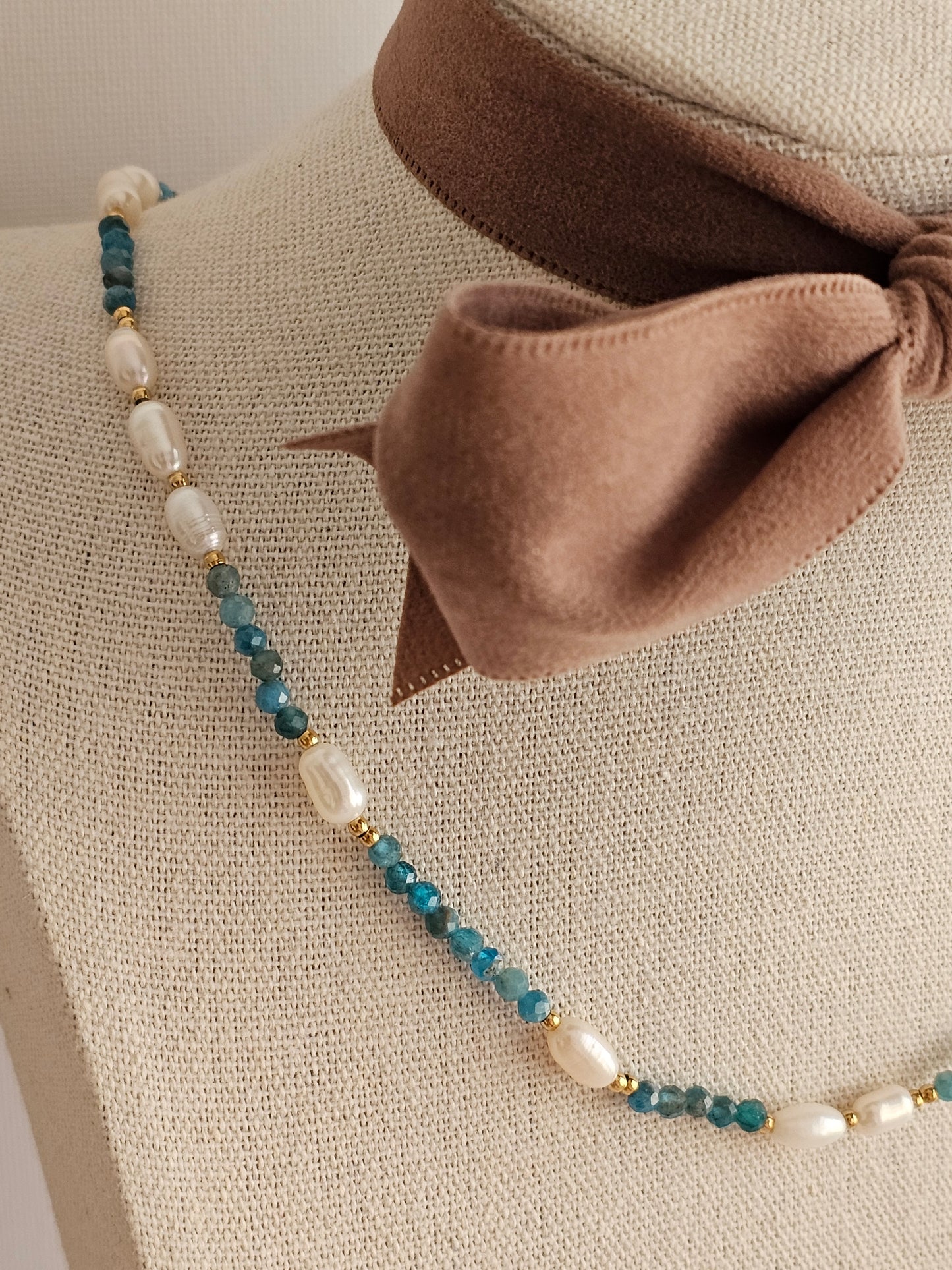 ZEHRA BLUE STONE & PEARL NECKLACE