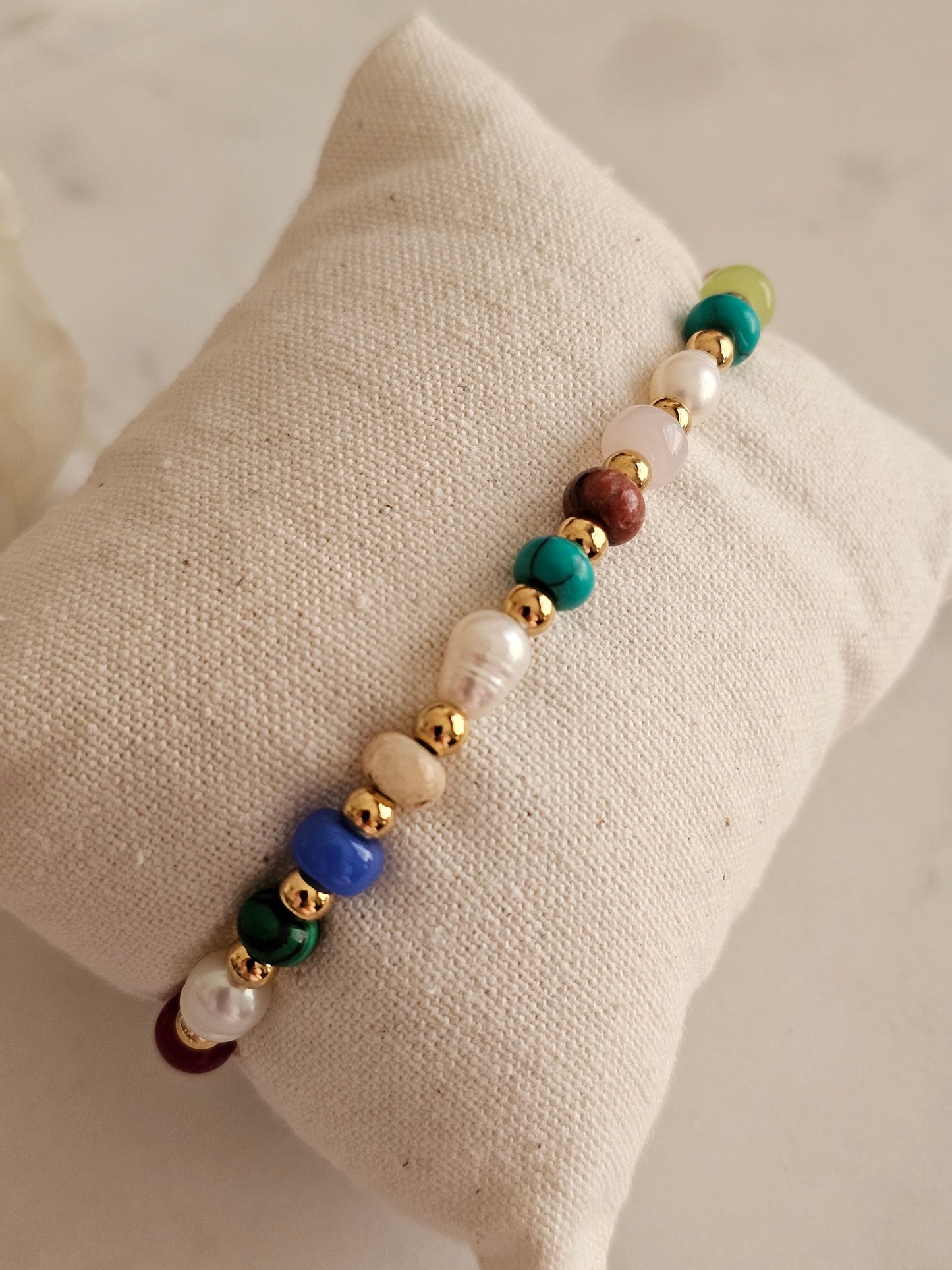 ESI PEARL & NATURAL STONE BRACELET