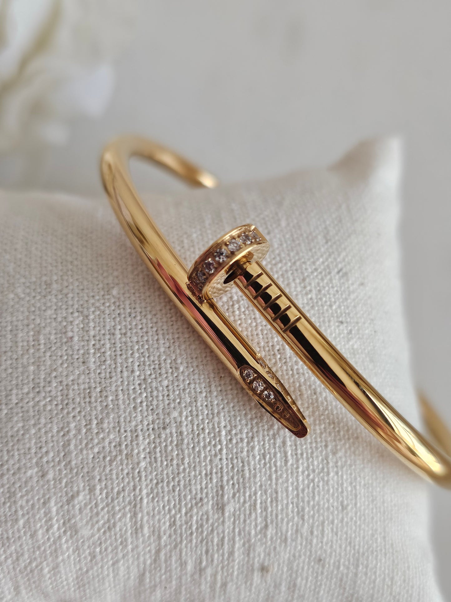 HAZEL NAIL BANGLE