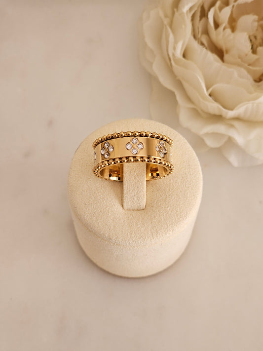 High quality stainless steel gold plated wide Cubic zirconia clover ring 