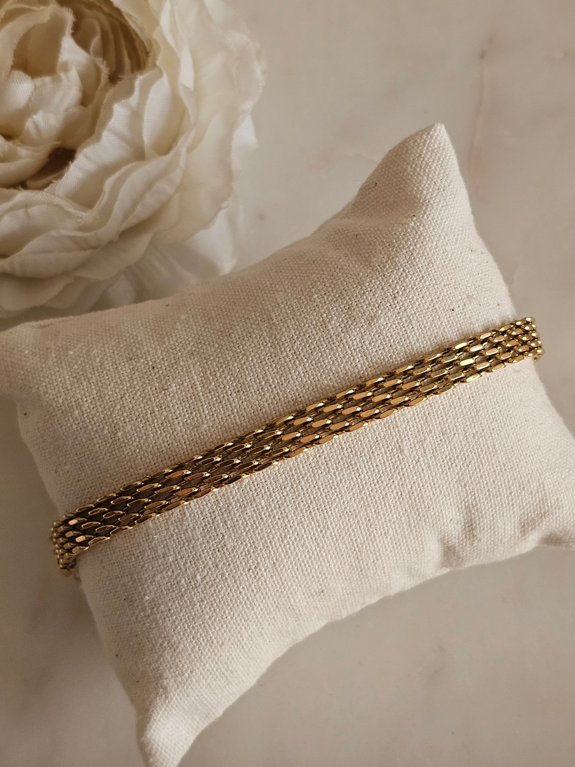 Gold plated stainless steel chunky bracelet