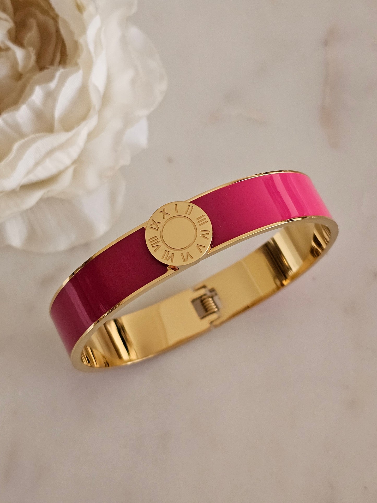 ASIYA BANGLE