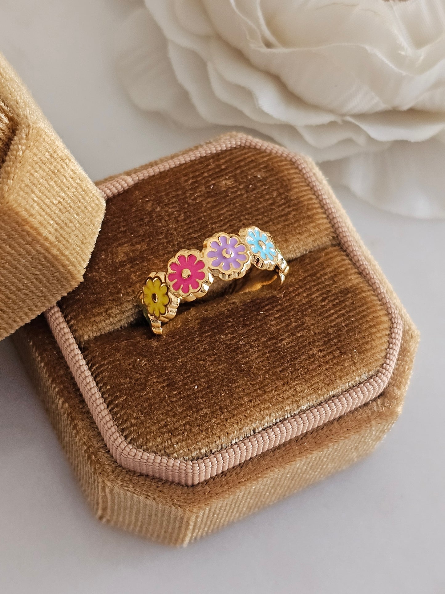 INARA FLOWER RING