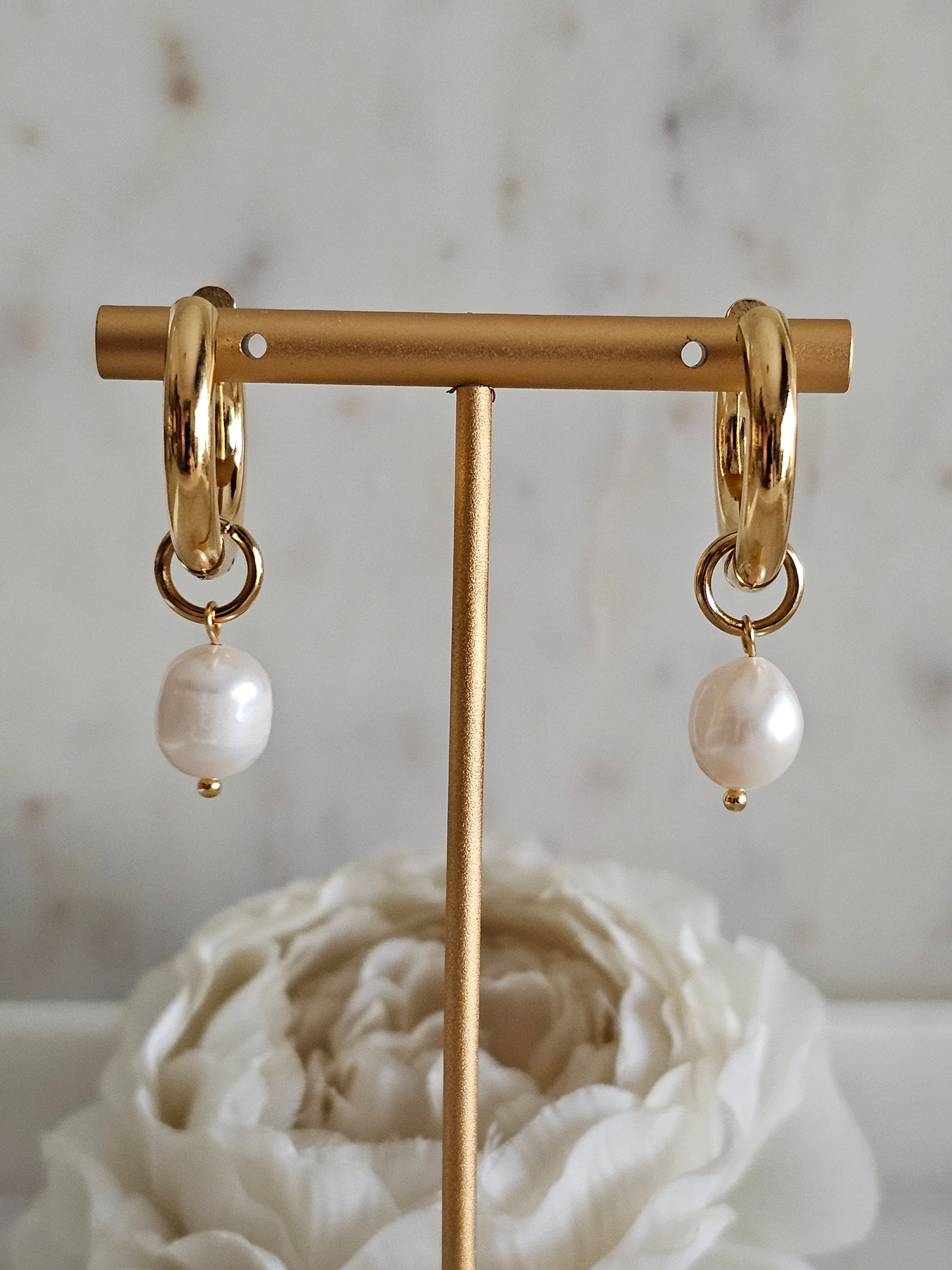 Gold plated stainless steel pearl Hoop earrings