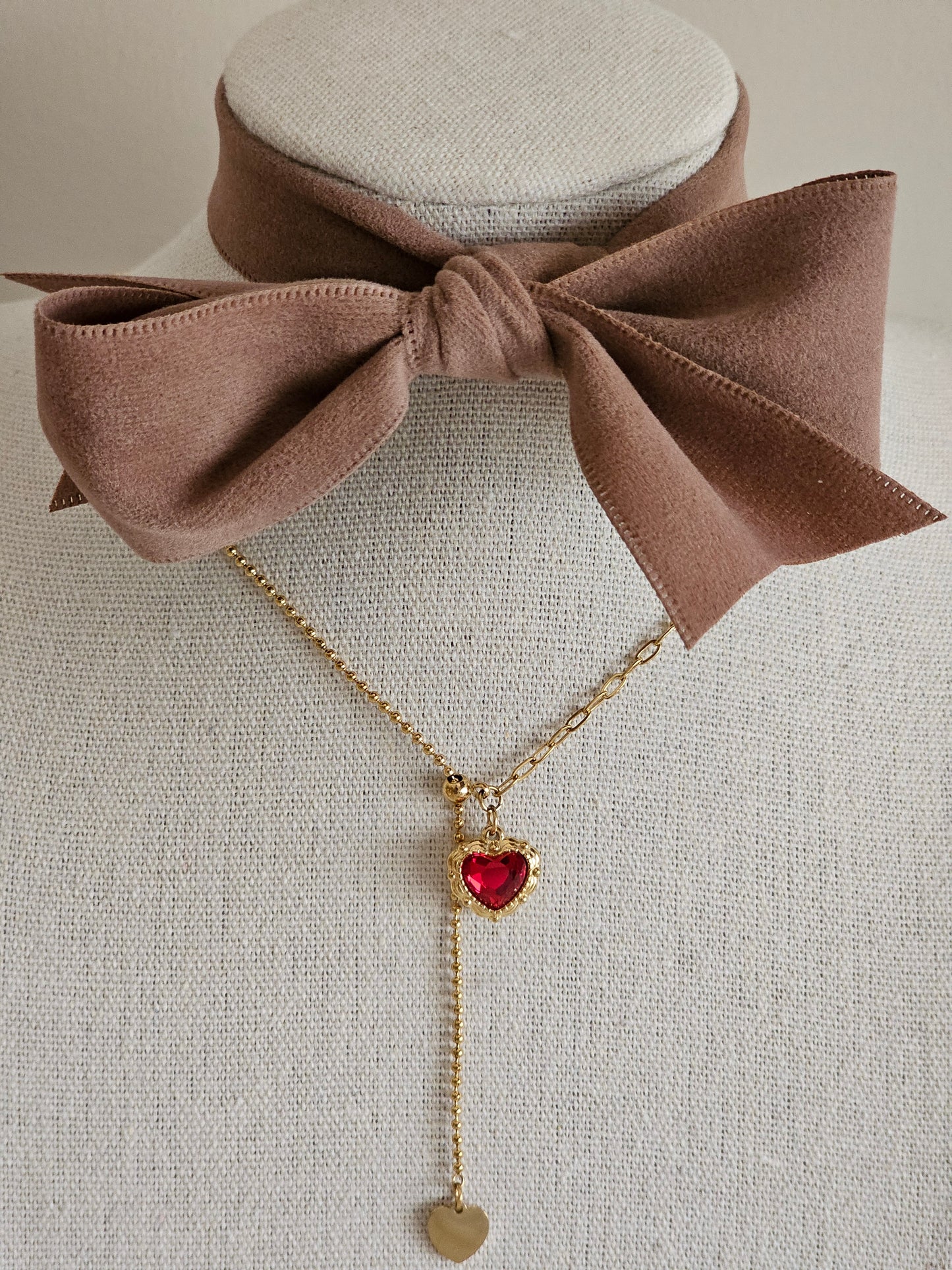 HAYAT HEART NECKLACE