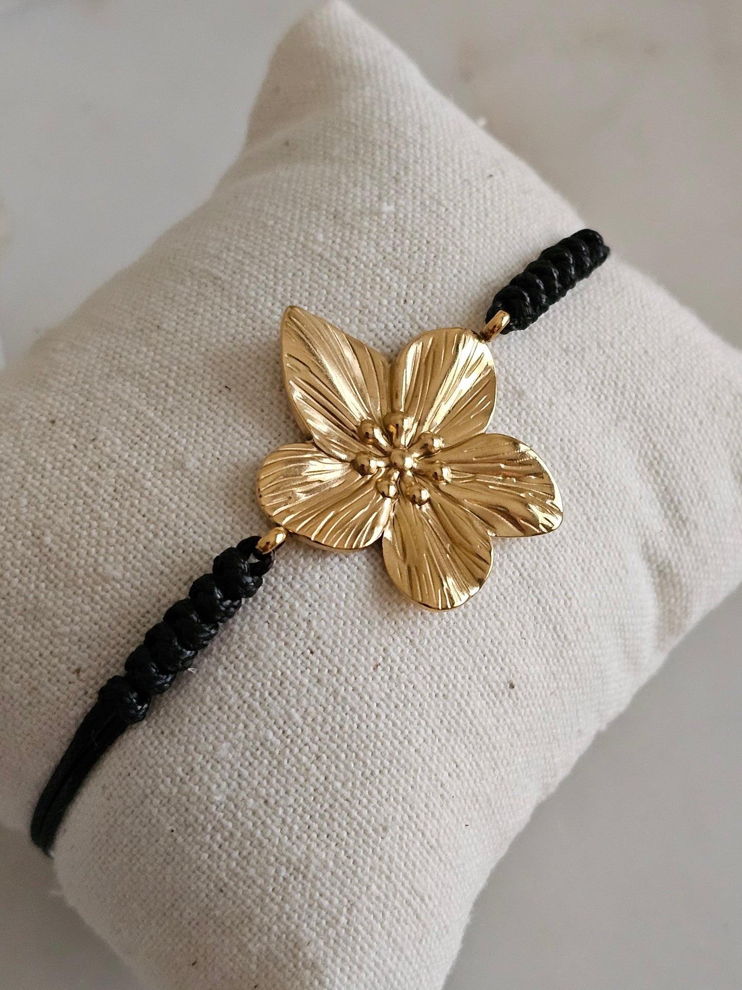 MELINA FLOWER ROPE BRACELET