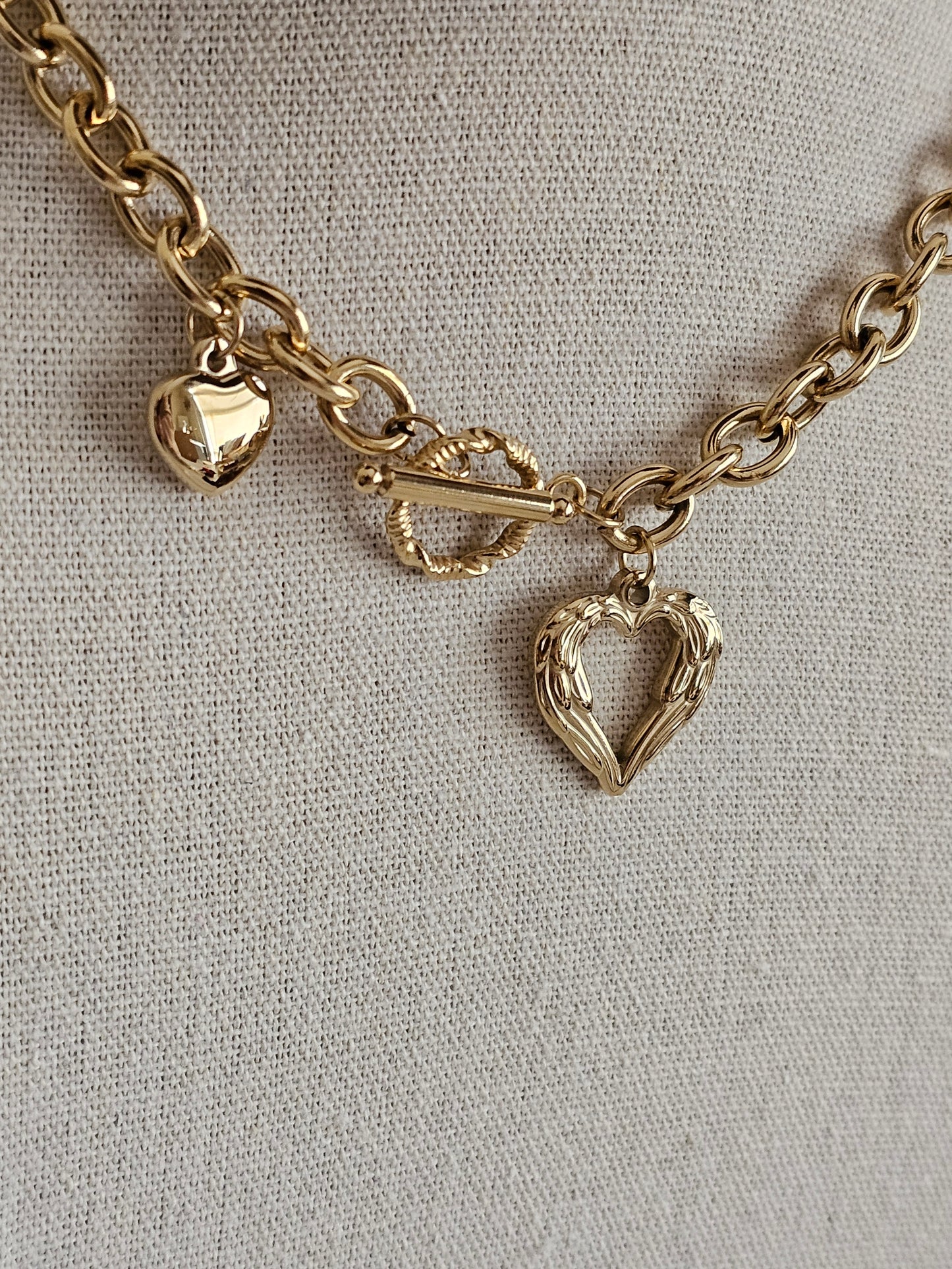 ROSA HEART NECKLACE