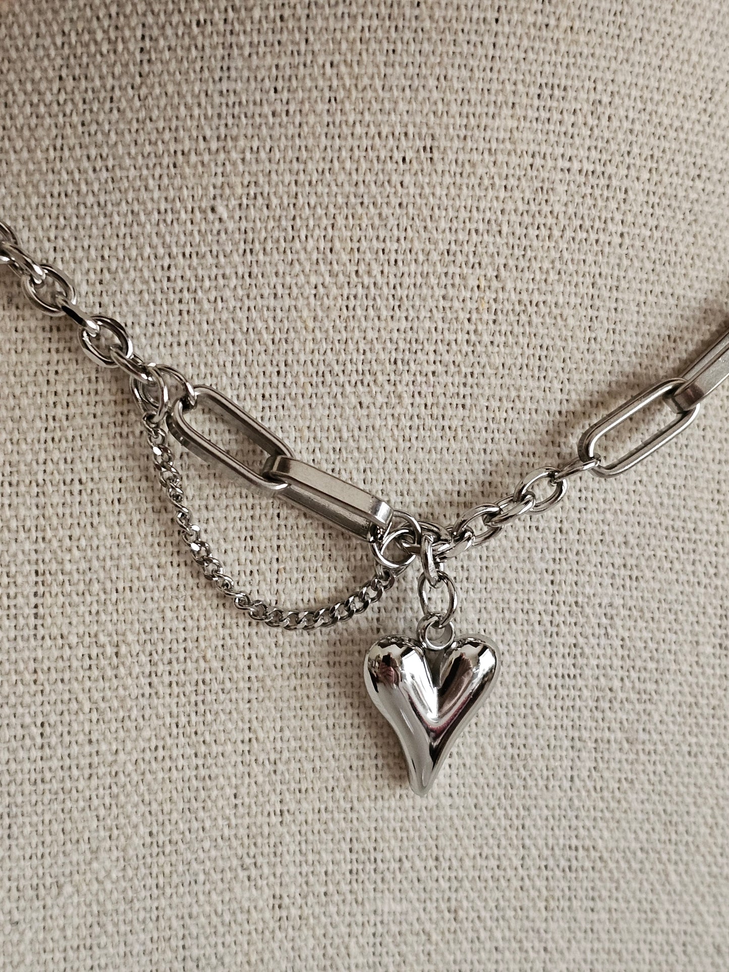 NAZ HEART NECKLACE