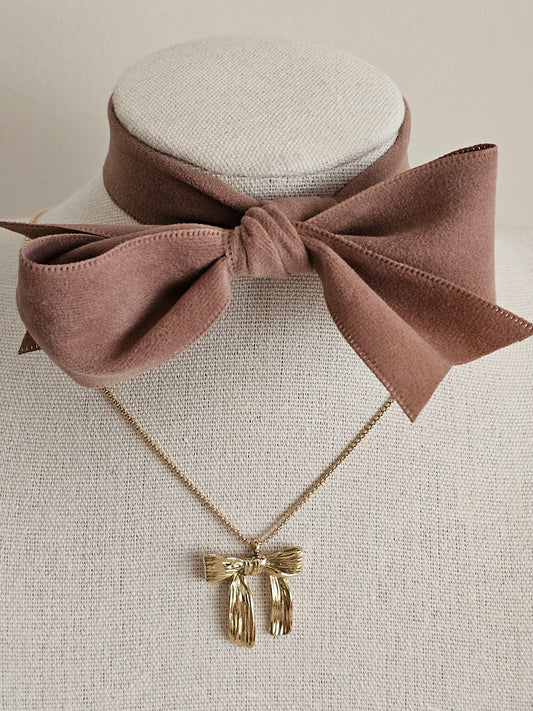 gold plated stainless steel bow necklace