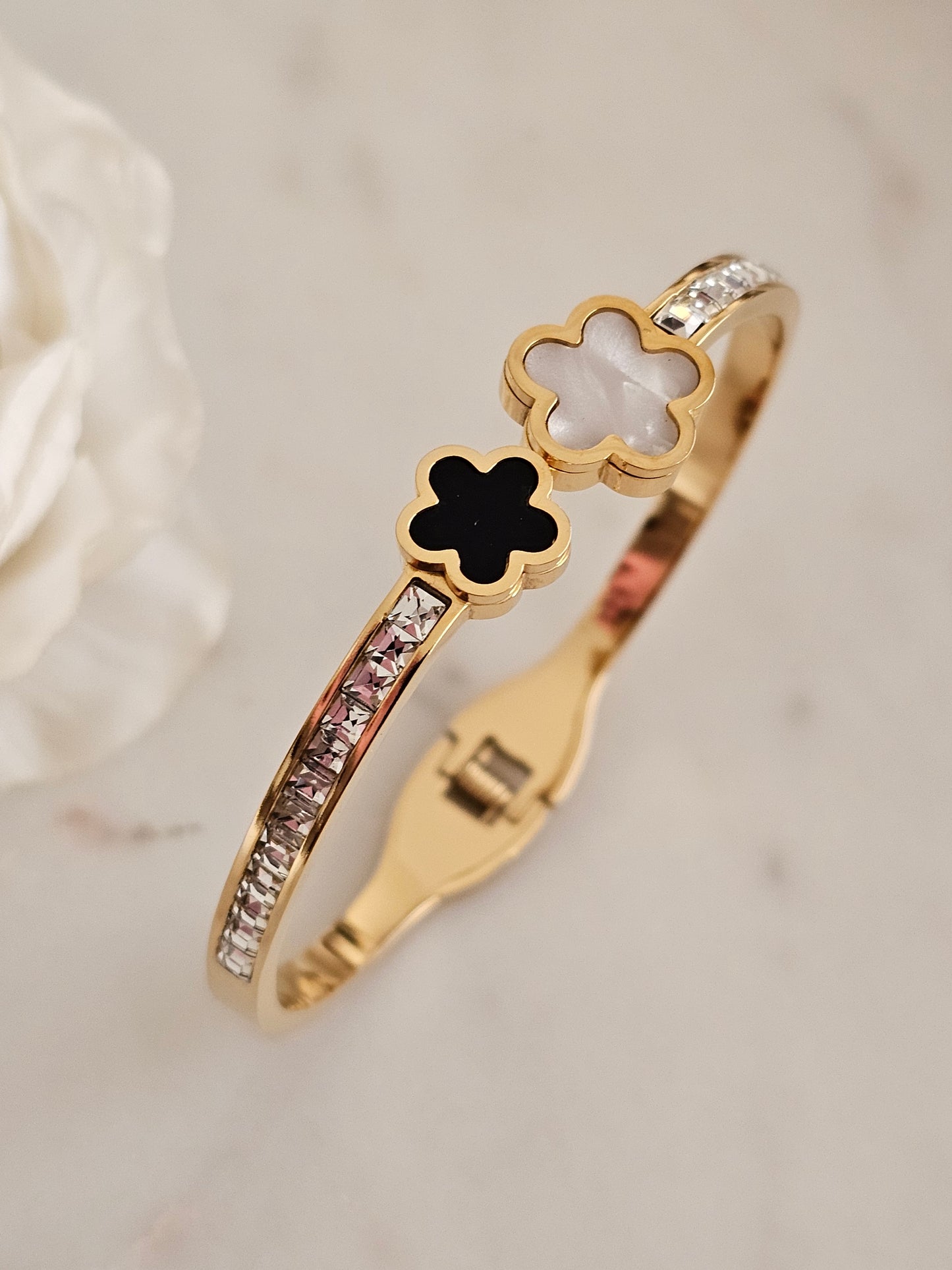 NURSEMA CLOVER BANGLE