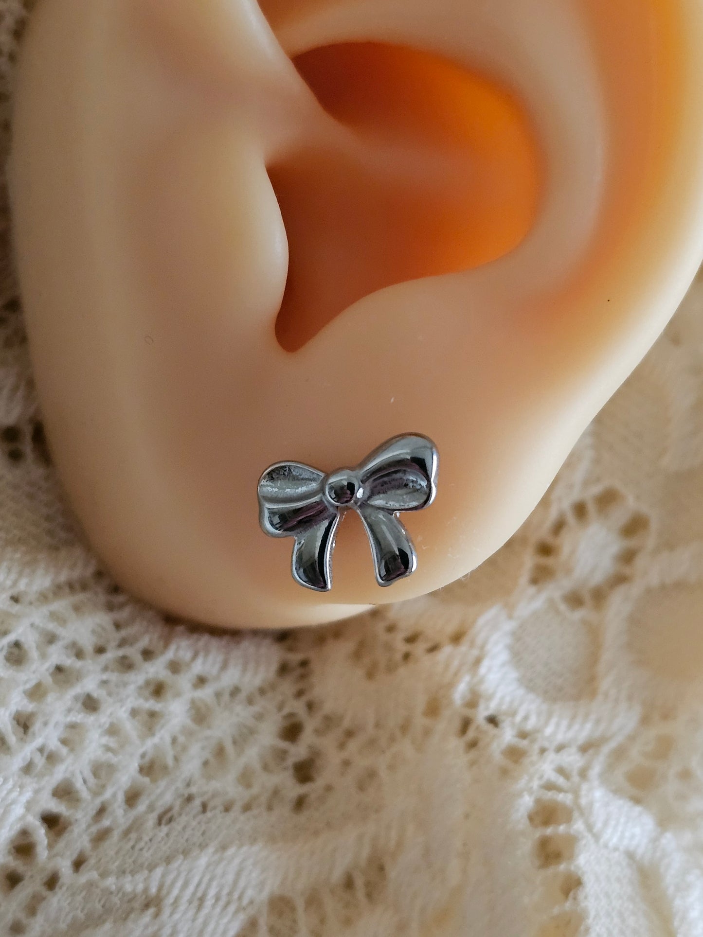 YARE BOW EARRINGS