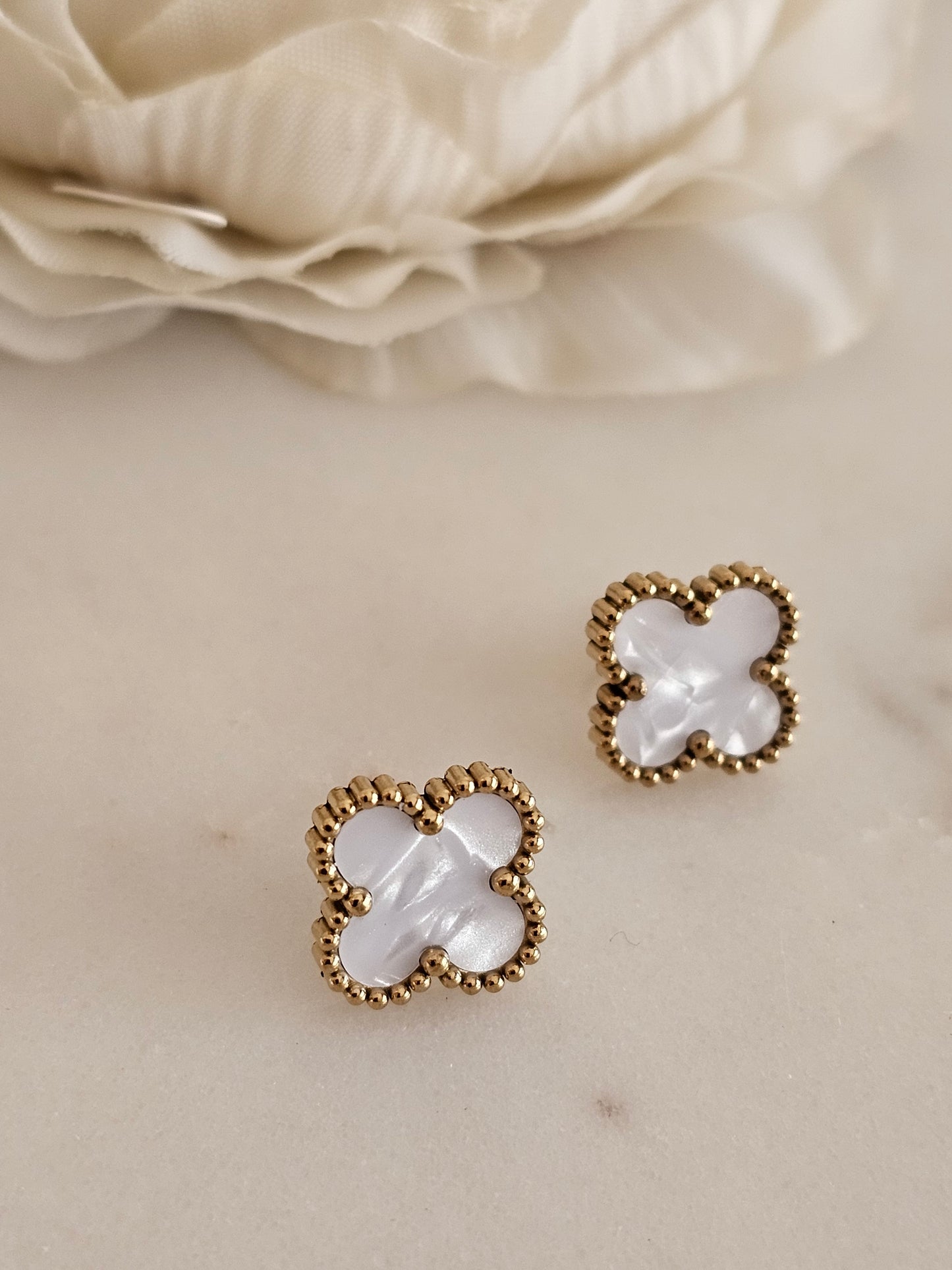 NYLA CLOVER EARRINGS