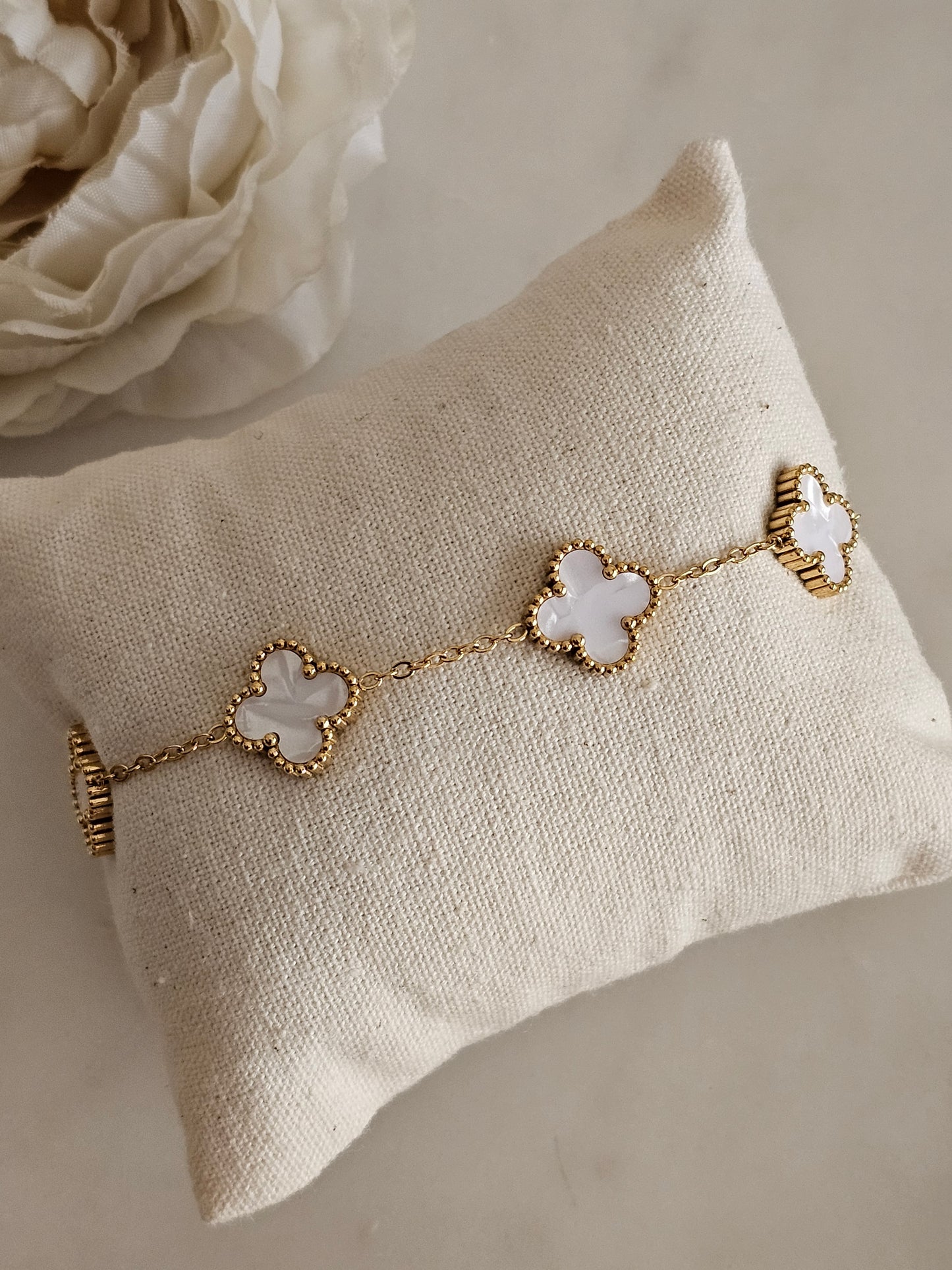 Gold plated stainless steel clover bracelet