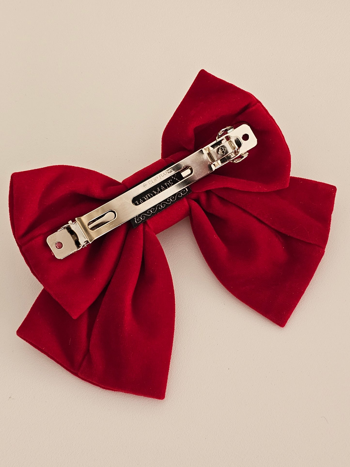 LARGE VELVET BOW HAIR CLIP