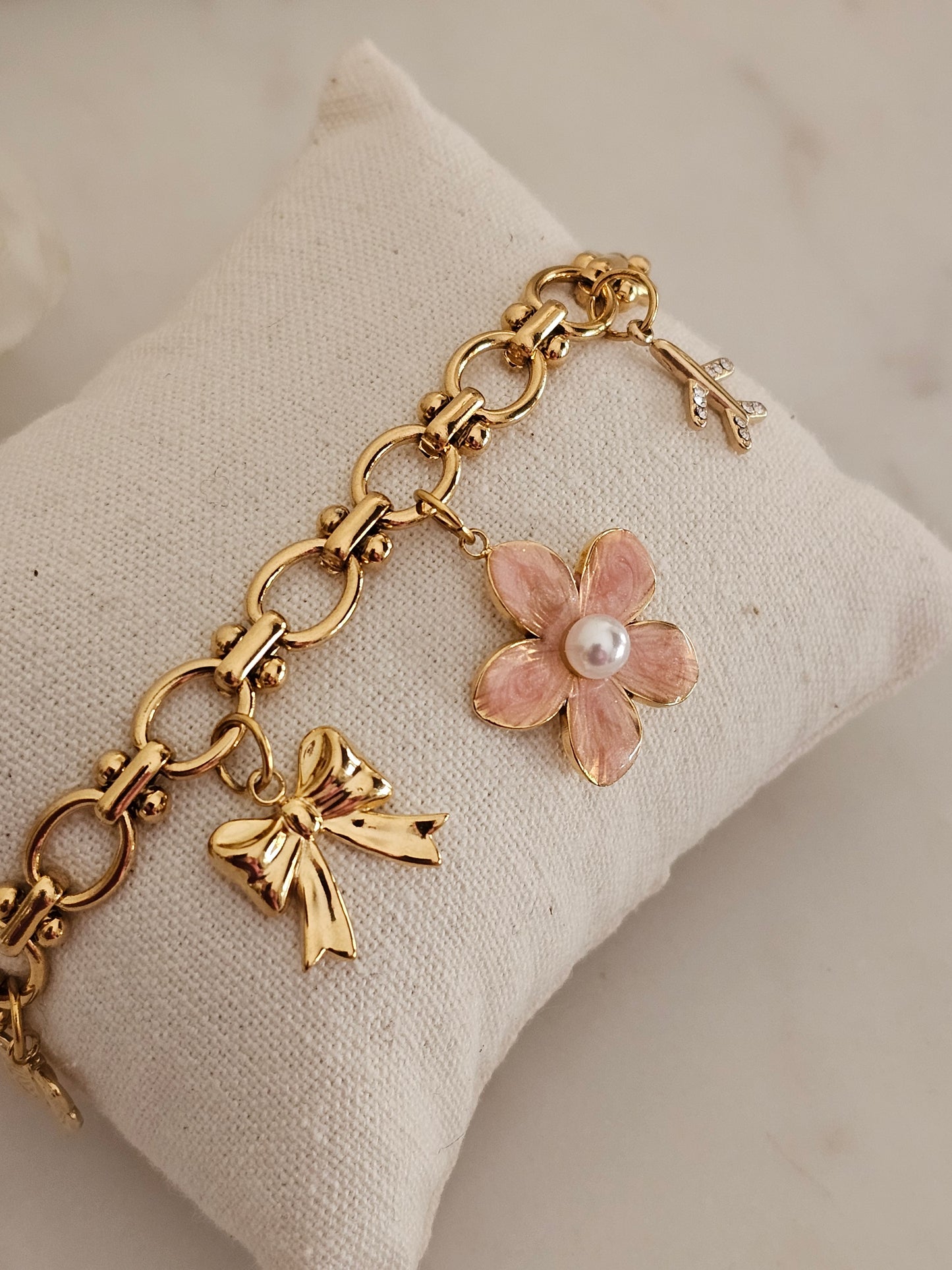 PINK FLOWER & PEARL CHARM