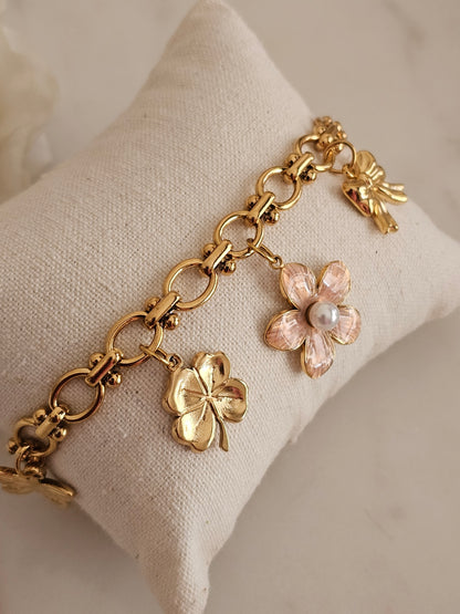FOUR CLOVER CHARM