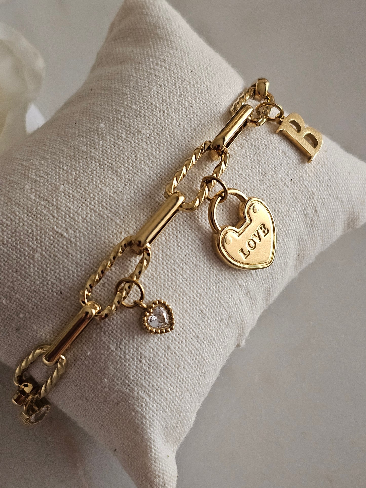 LOVE LOCK CHARM