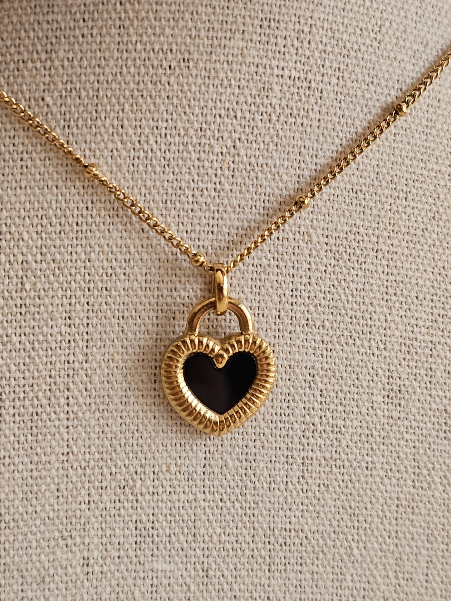 AFSANA HEART NECKLACE