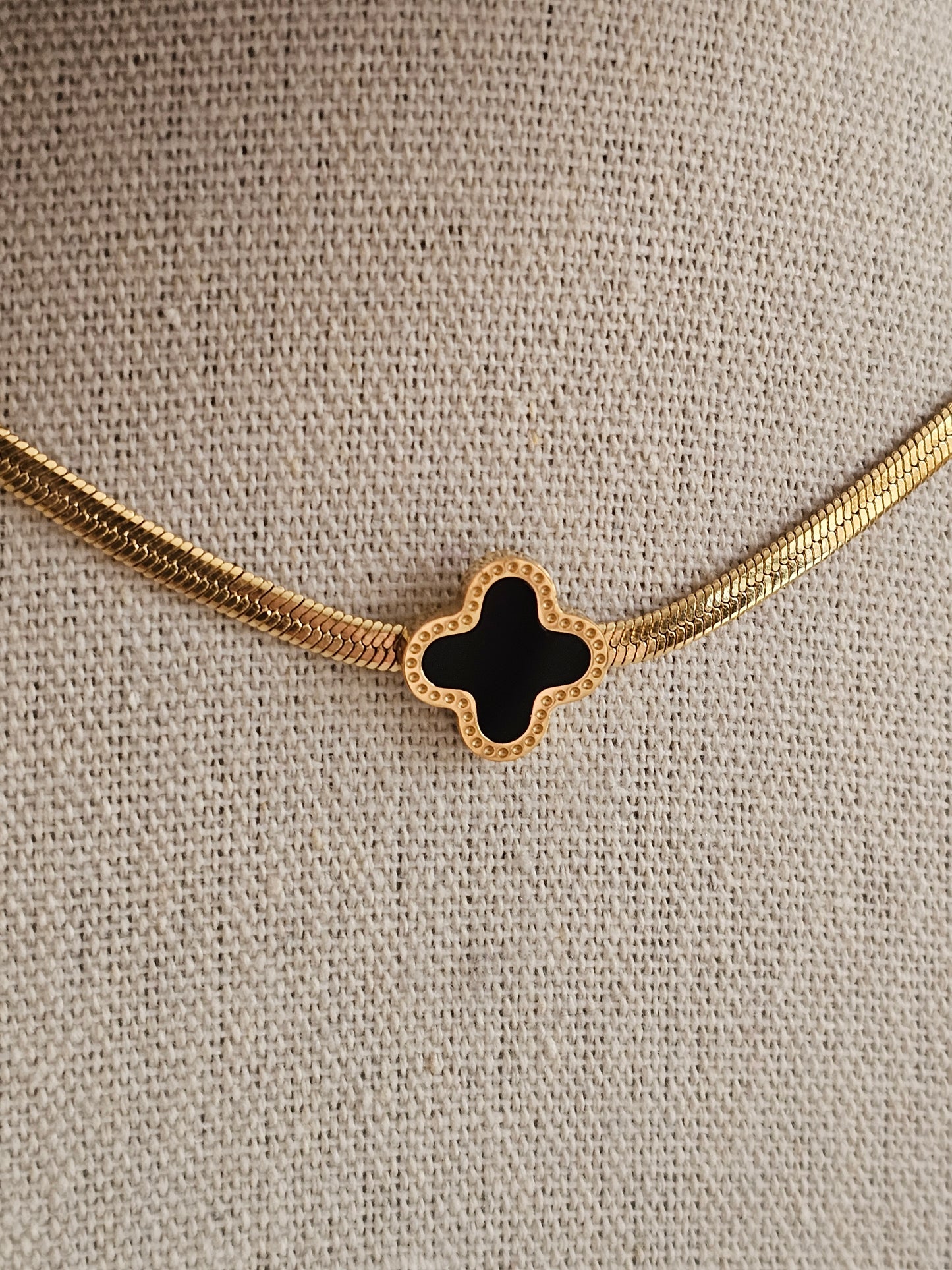 MERAY CLOVER NECKLACE