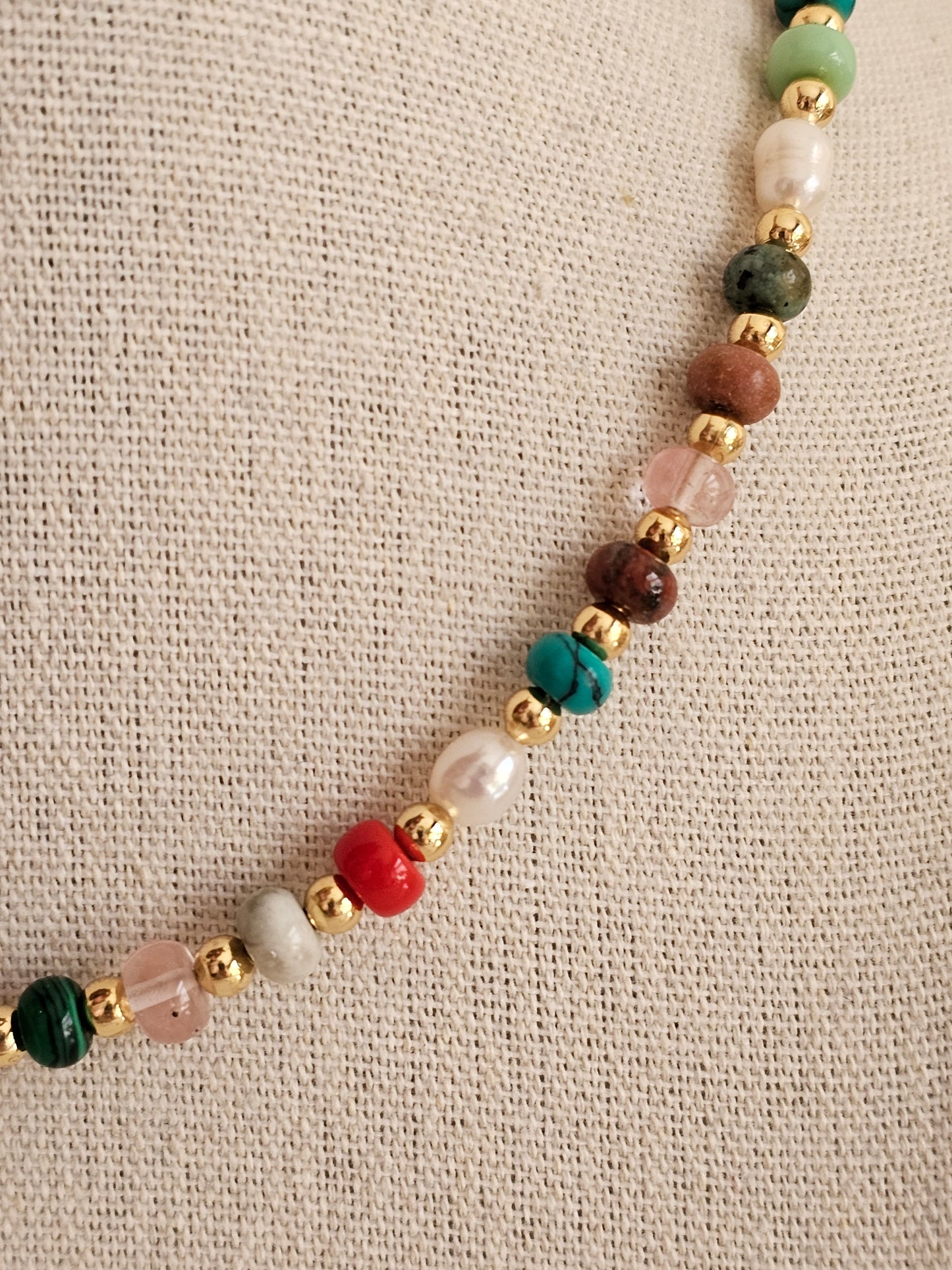 ESI PEARL & NATURAL STONE NECKLACE