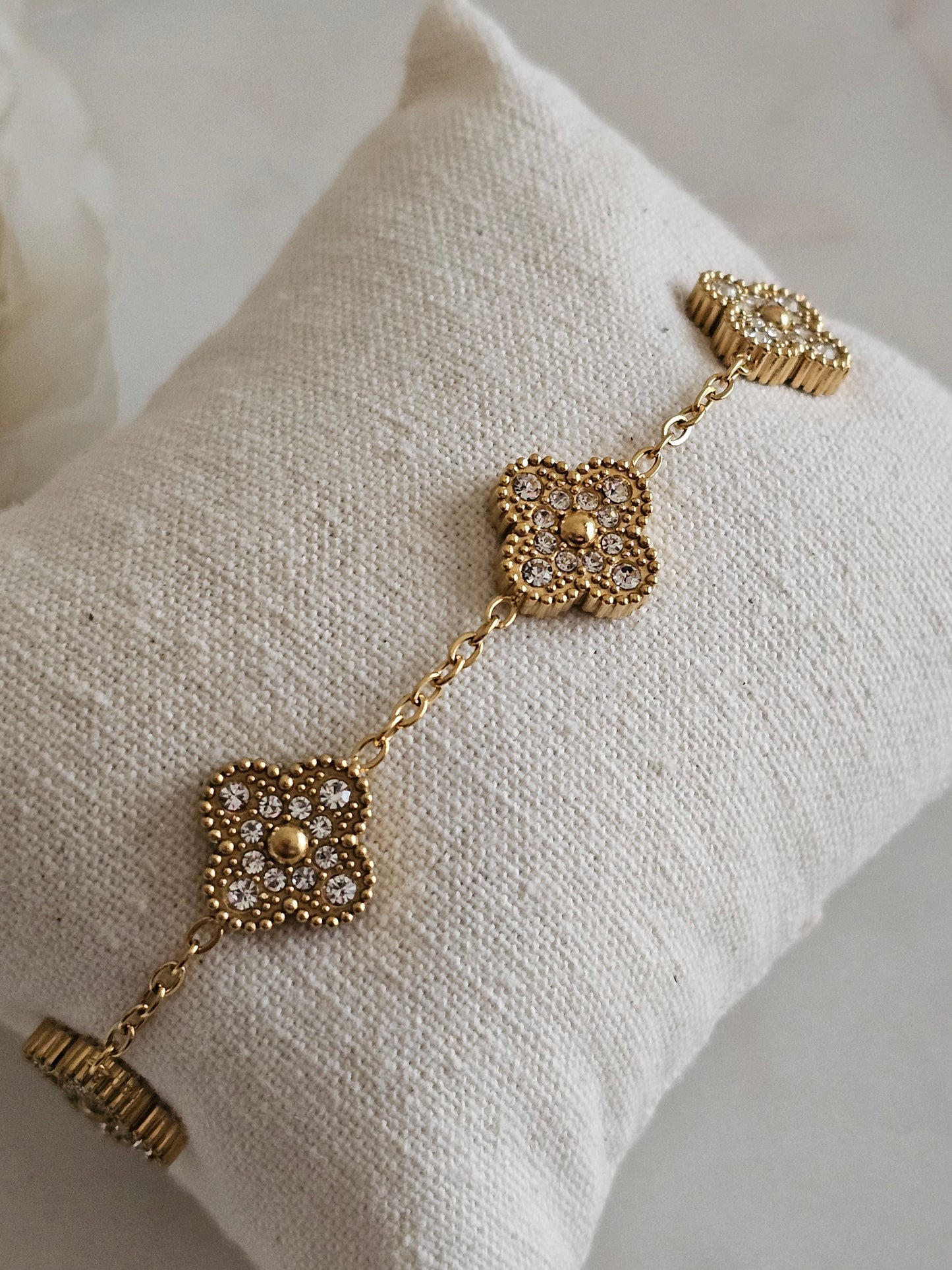 EBRU DIAMANTE CLOVER BRACELET