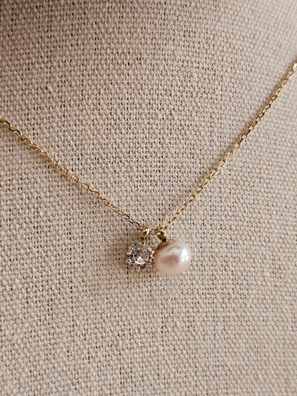 AYCA PEARL PENDANT NECKLACE