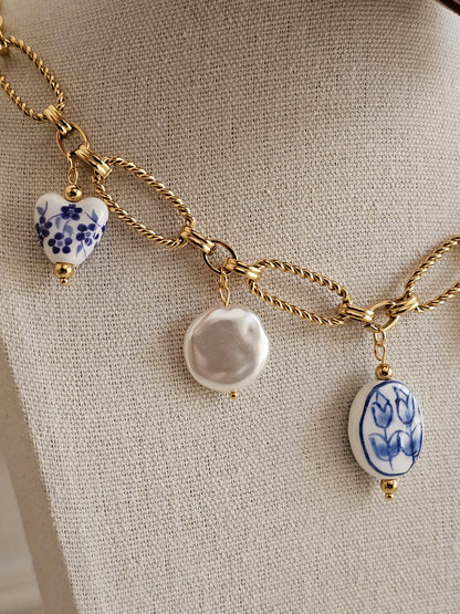 NERA PEARL CHARM NECKLACE