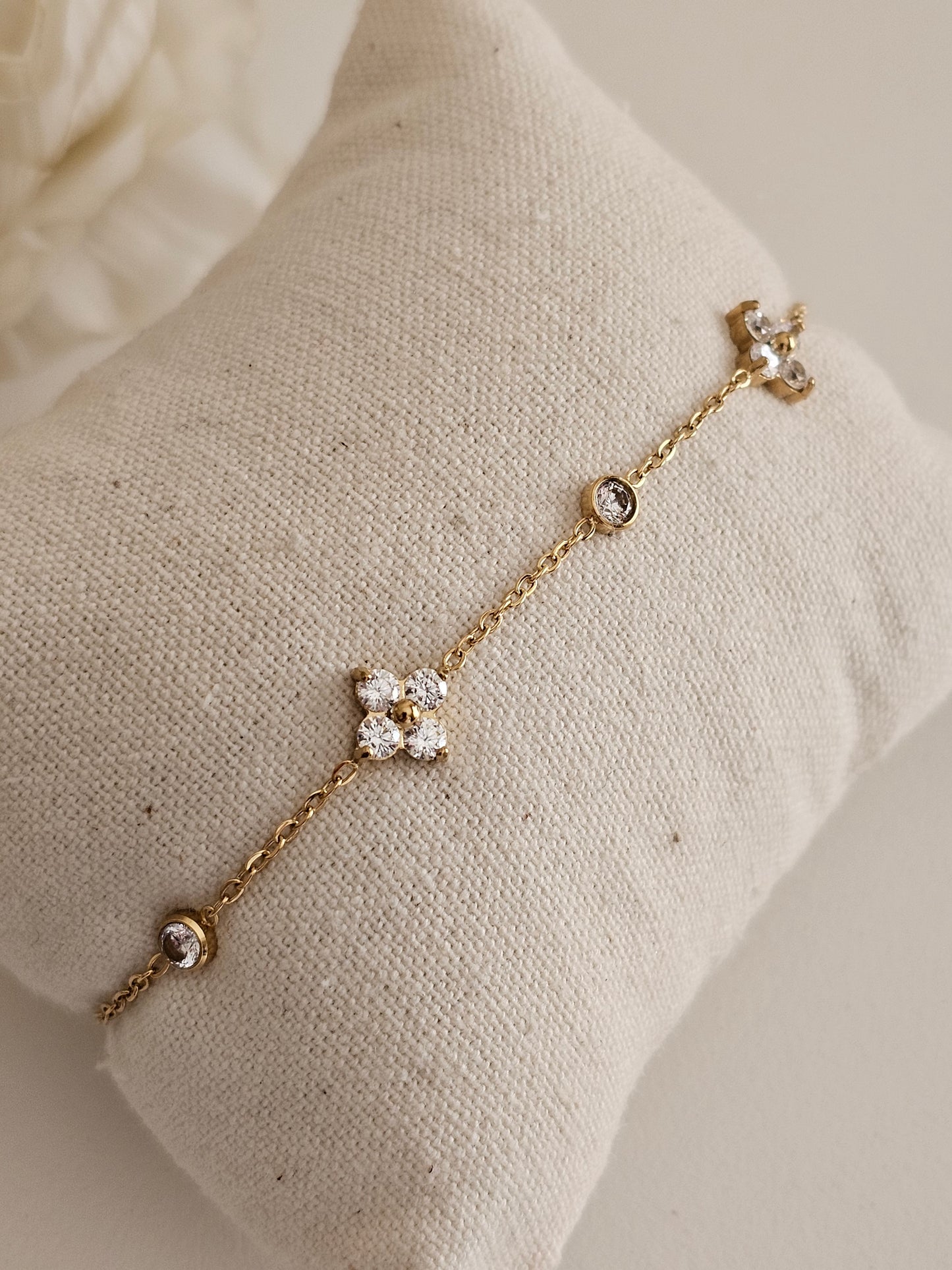 MIA CLOVER BRACELET