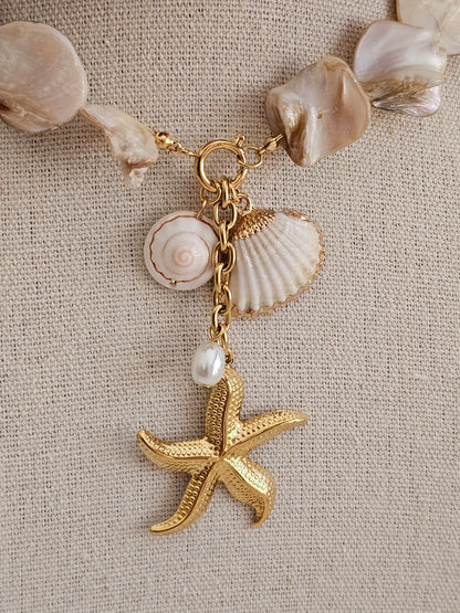HIRA SHELL CHARM NECKLACE