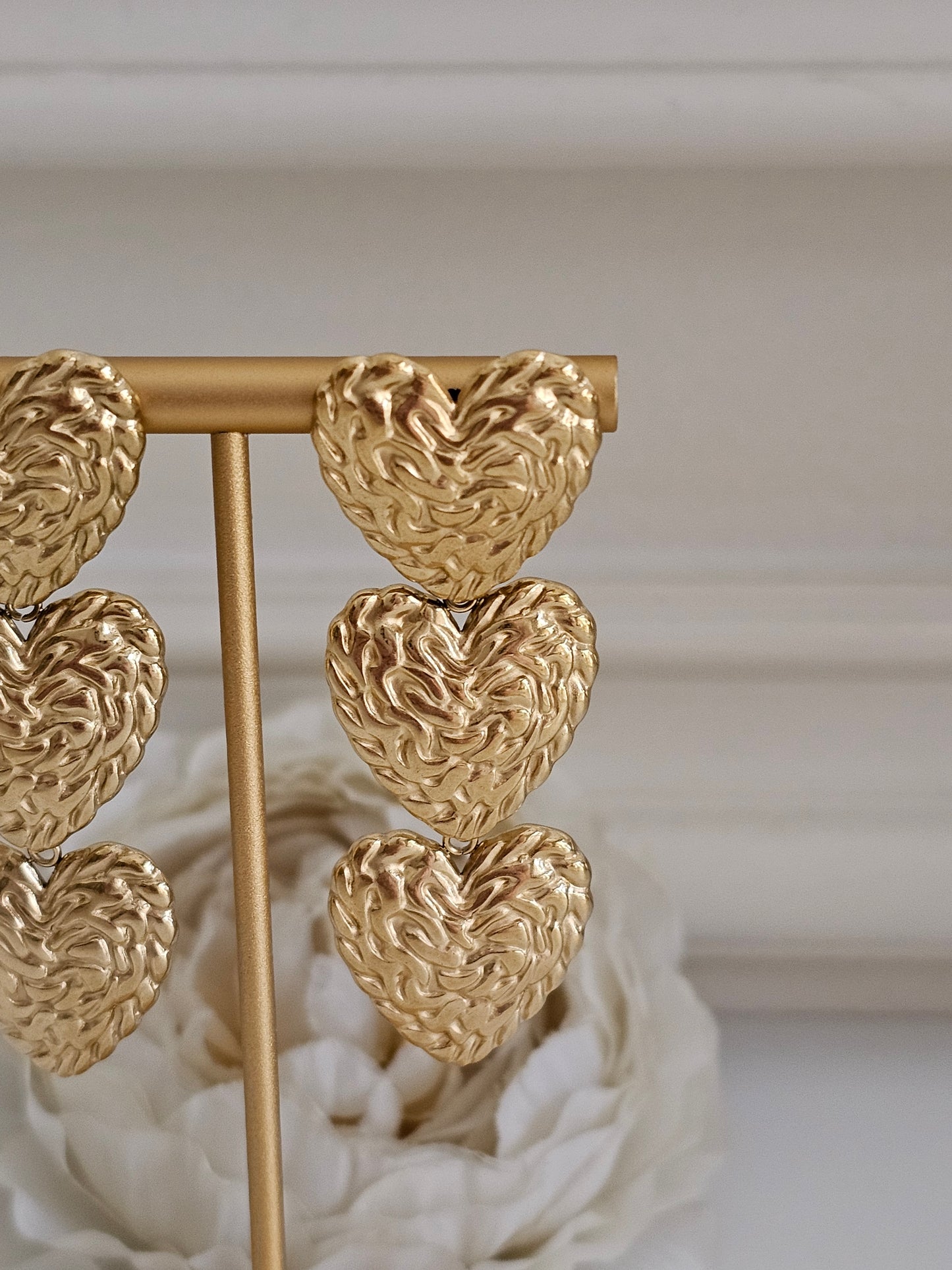 SHAKIRA HEART EARRINGS