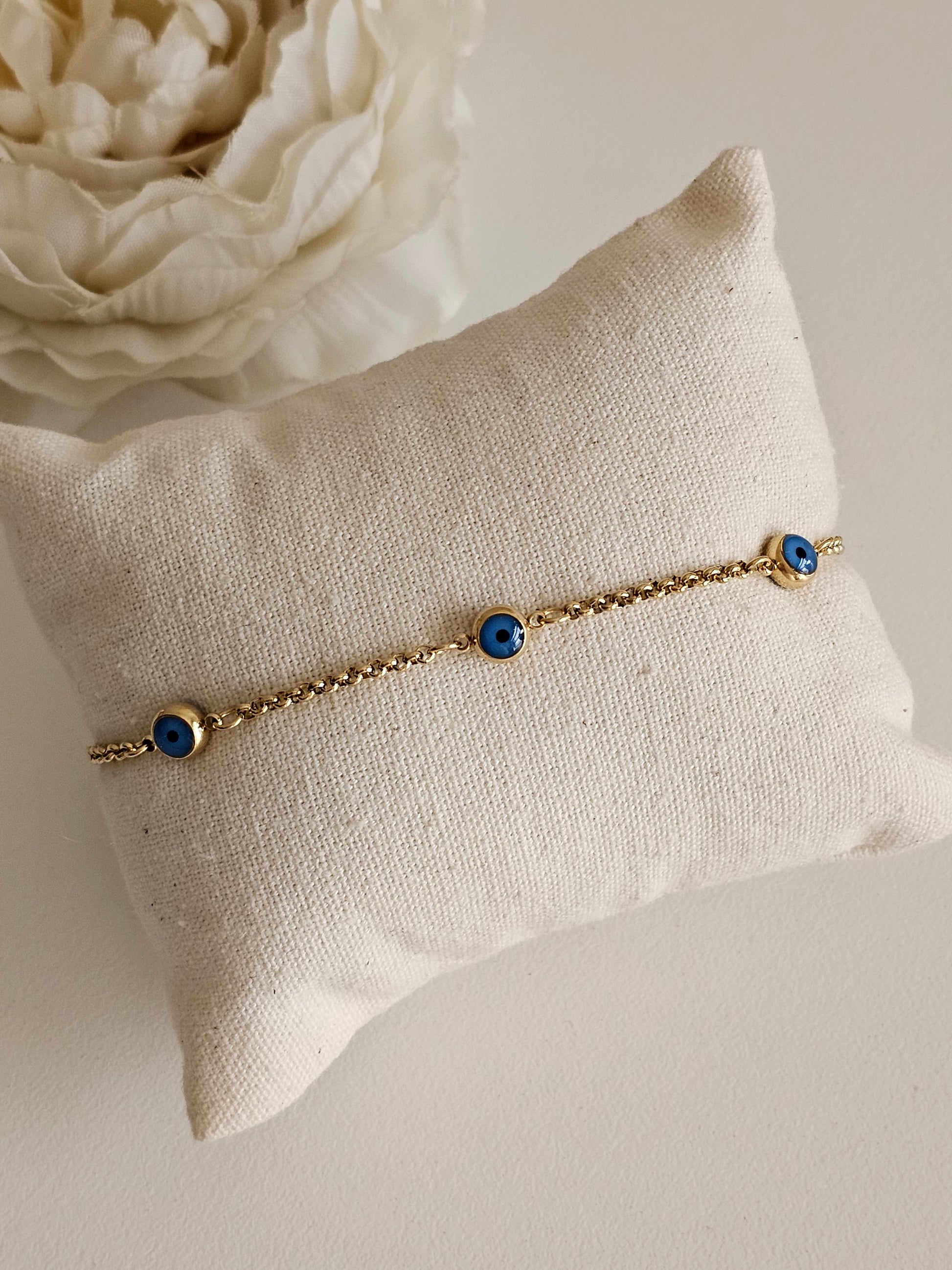 Gold plated evil eye bracelet