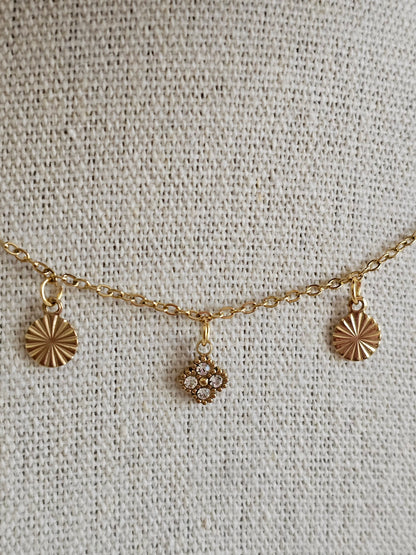 SARAY CLOVER NECKLACE