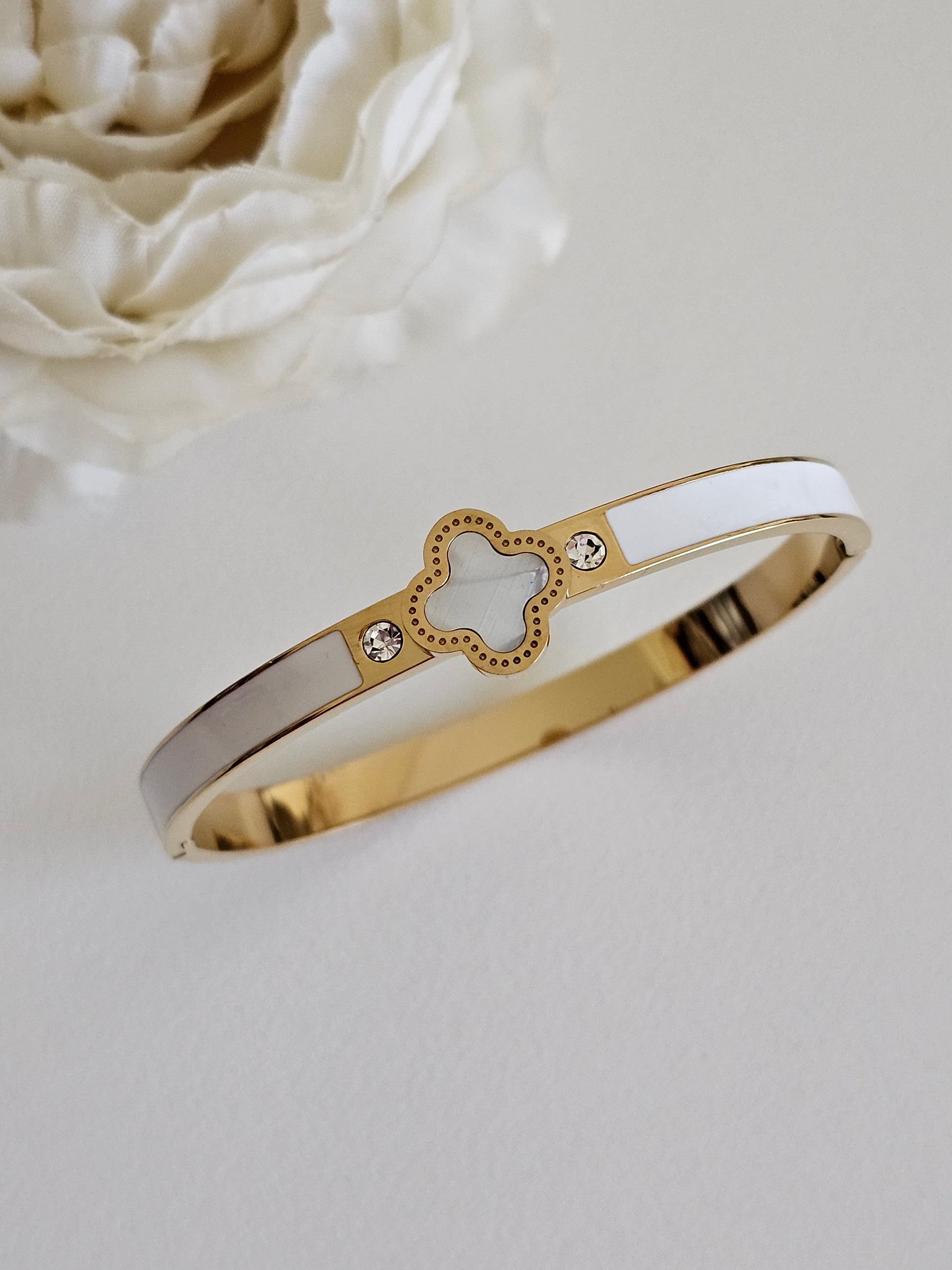 Clover bangle