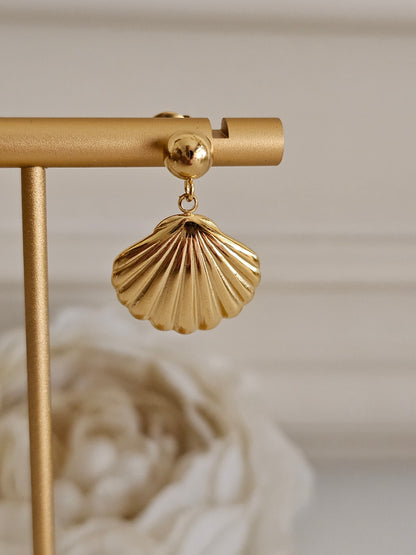 ESSI SHELL EARRINGS