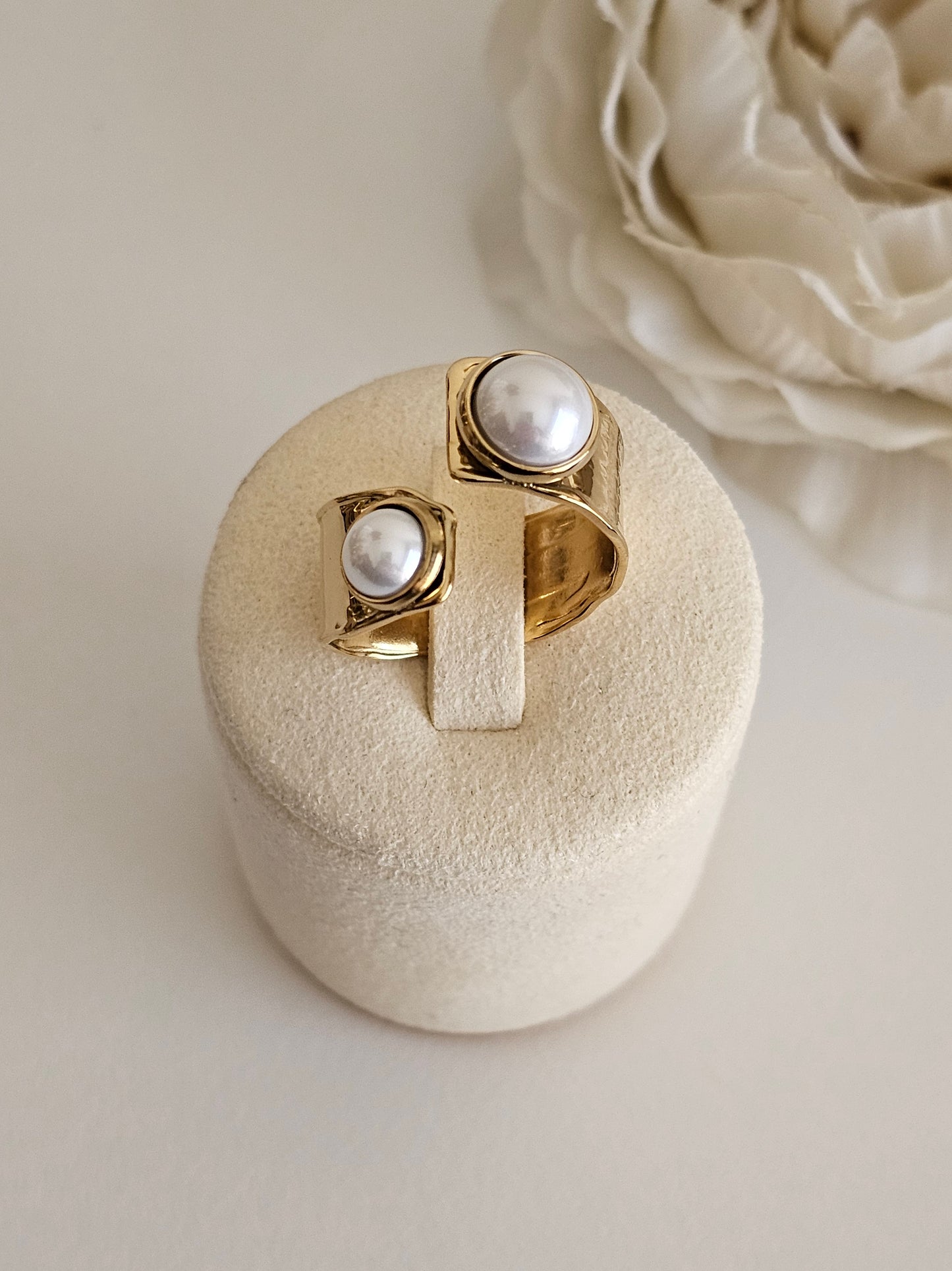 VARISHA PEARL RING