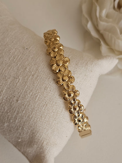 KERAN FLOWER BANGLE